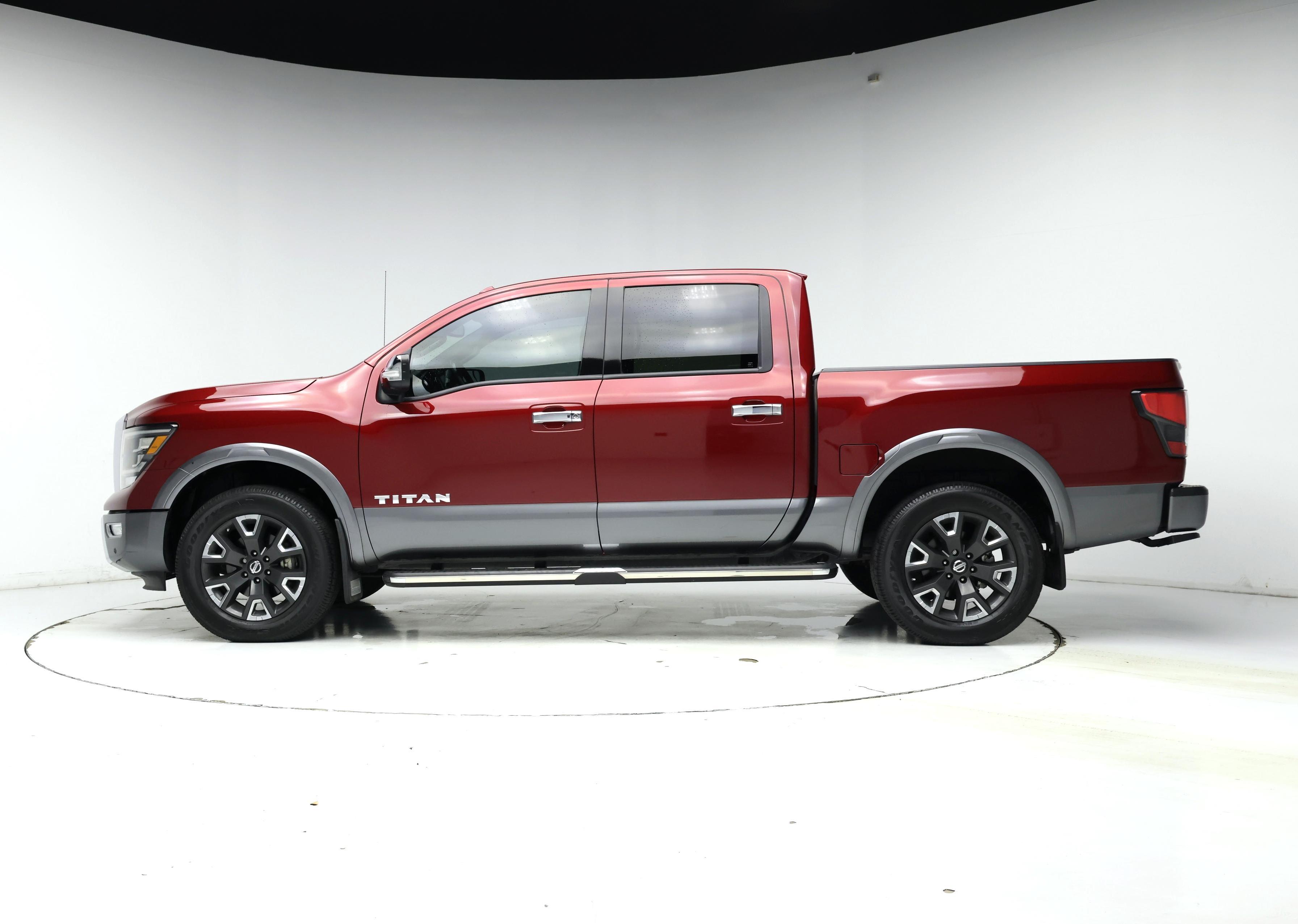 Thumbnail: 2021 Nissan Titan - 3
