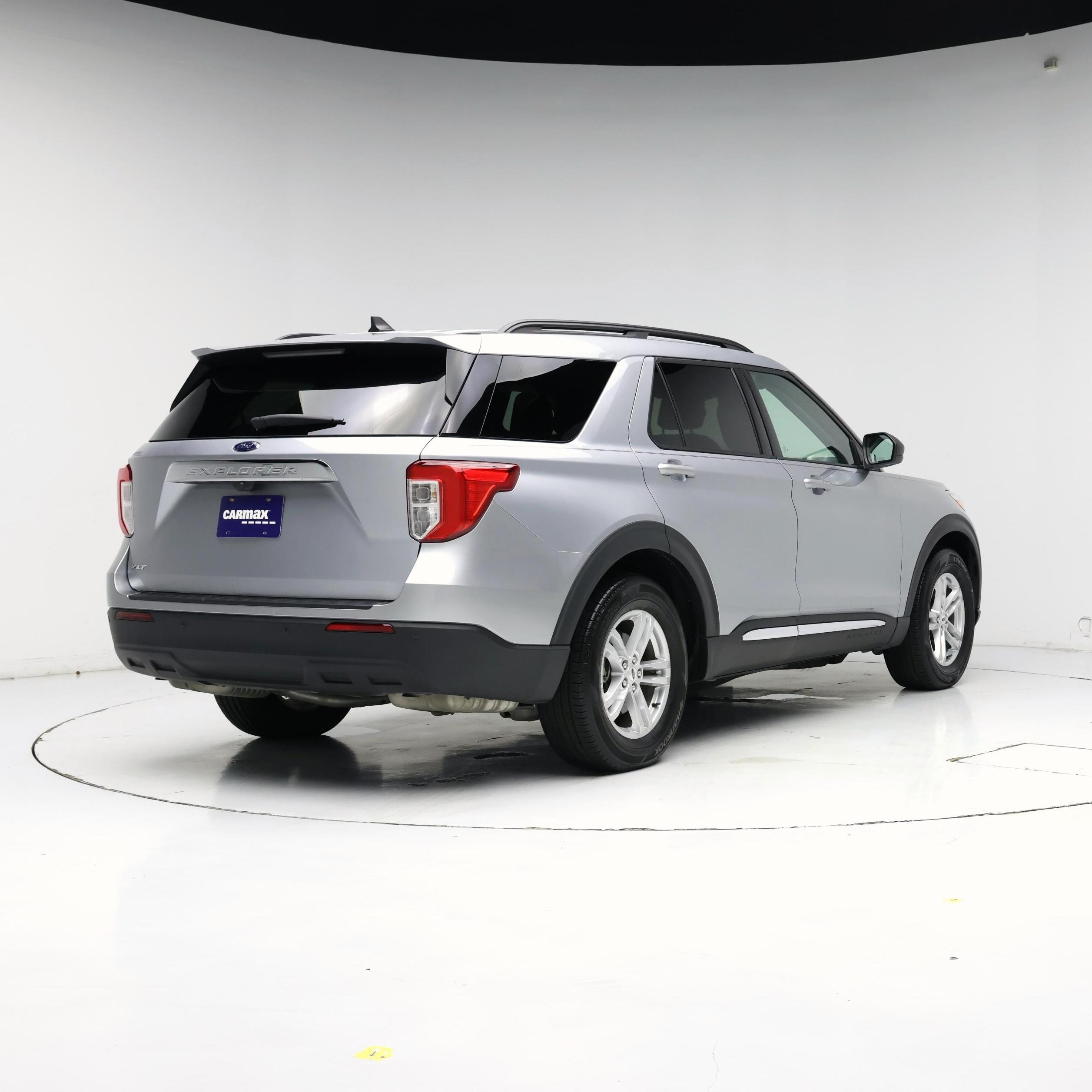 Thumbnail: 2023 Ford Explorer - 8