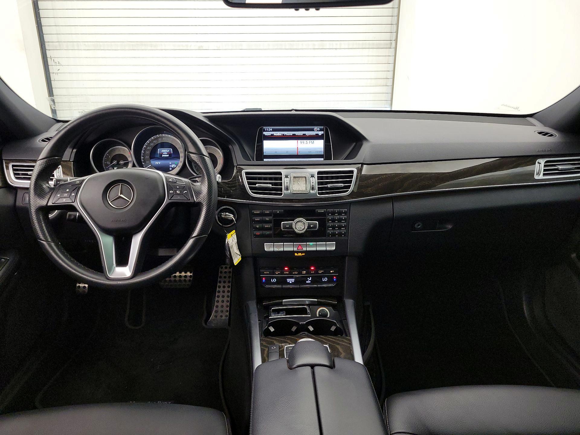 Thumbnail: 2015 Mercedes-Benz E-Class - 9