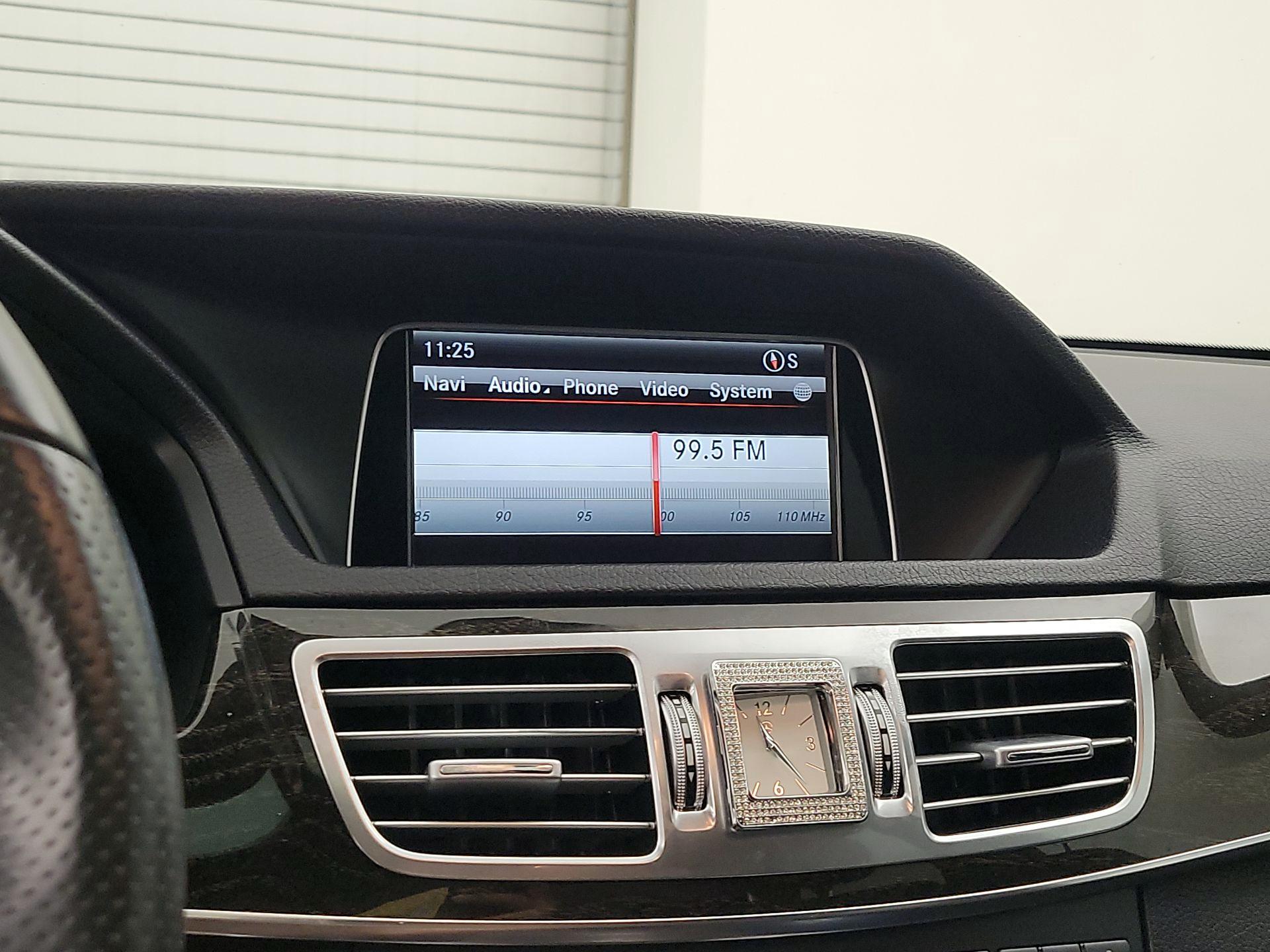 Thumbnail: 2015 Mercedes-Benz E-Class - 15