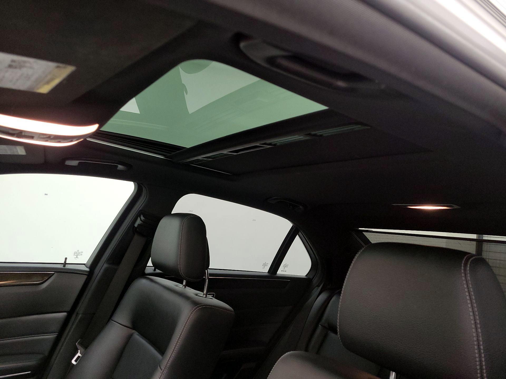 Thumbnail: 2015 Mercedes-Benz E-Class - 18