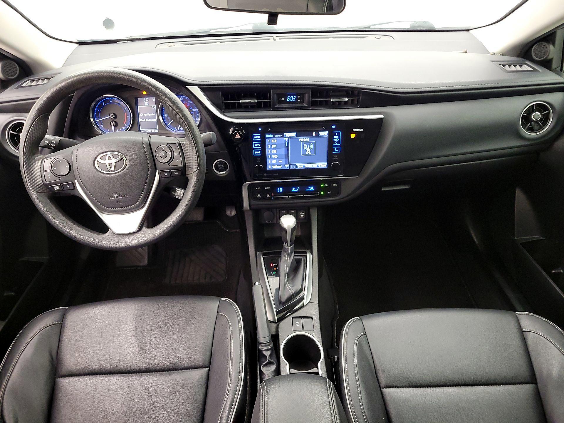 Thumbnail: 2017 Toyota Corolla - 9