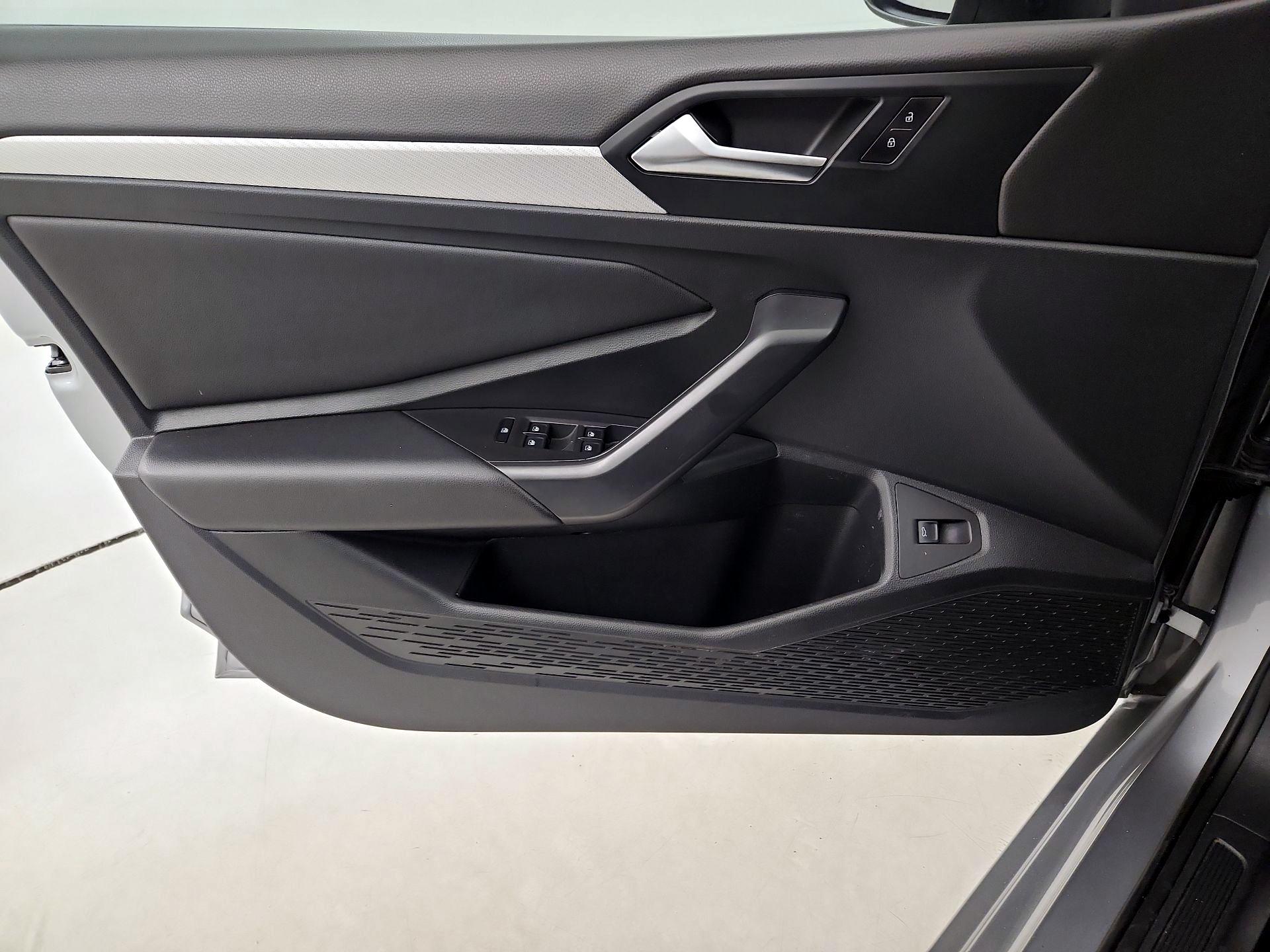 Thumbnail: 2019 Volkswagen Jetta - 12
