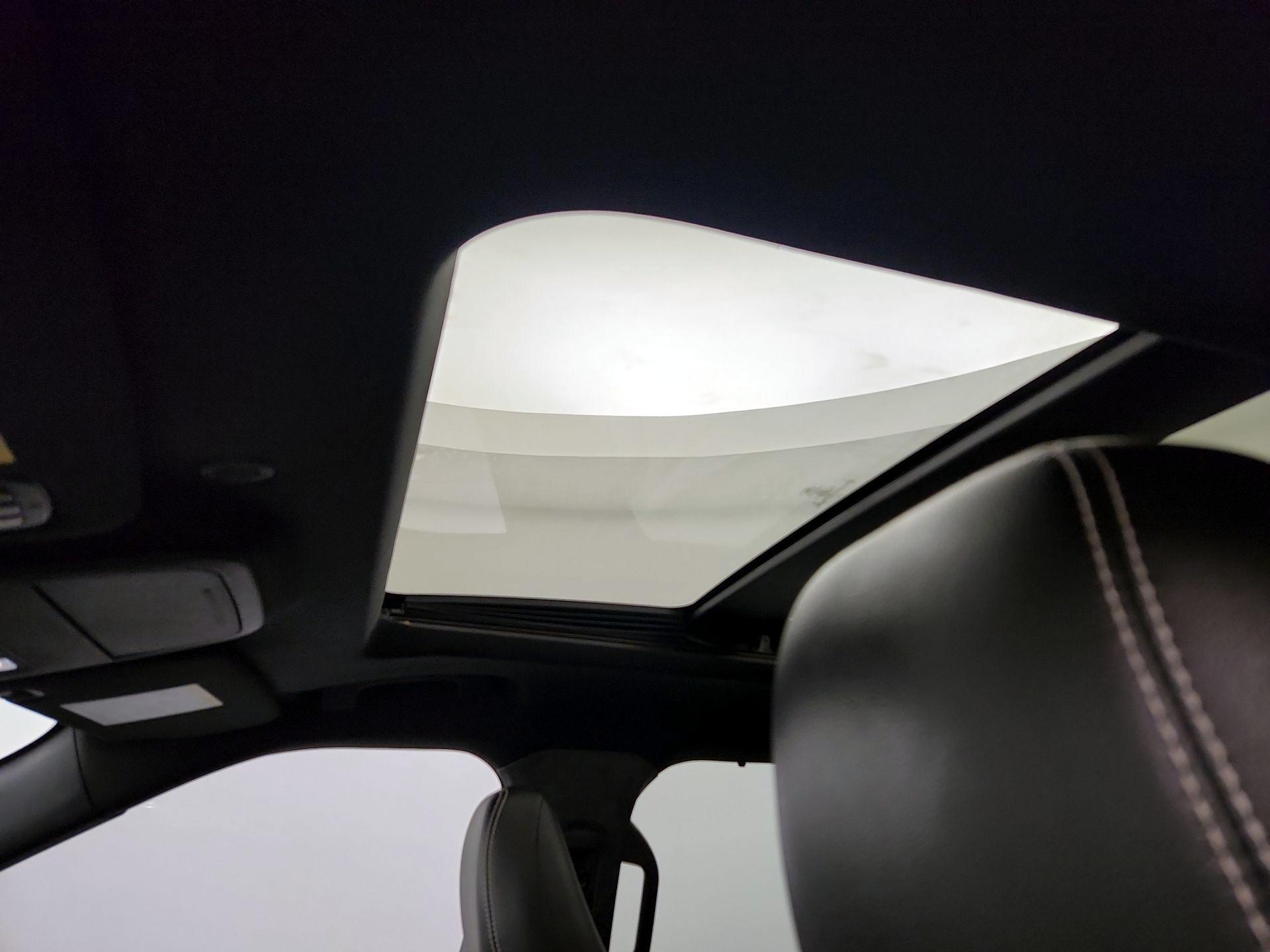 Thumbnail: 2020 Ford Explorer - 20
