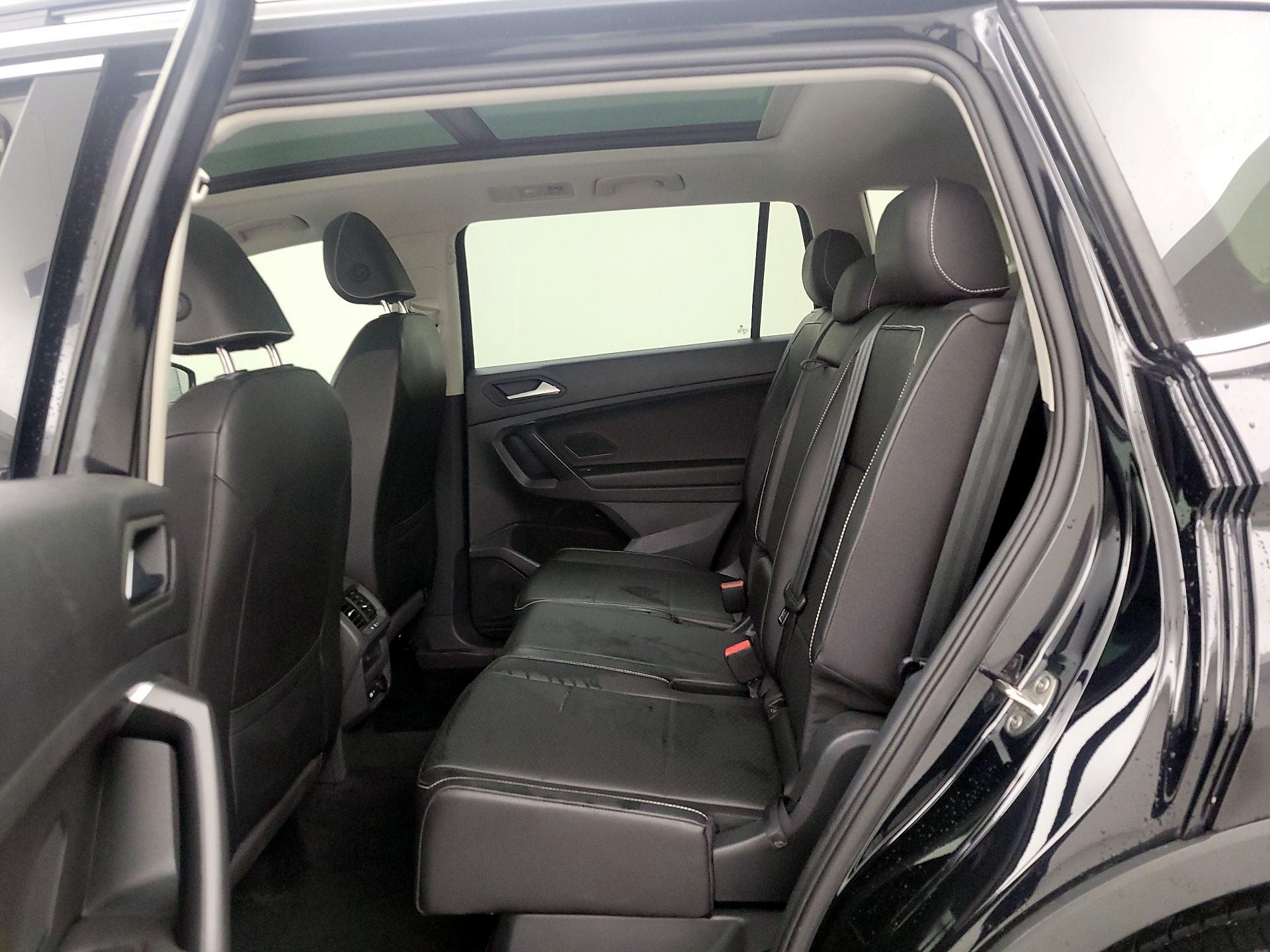 Thumbnail: 2021 Volkswagen Tiguan - 20