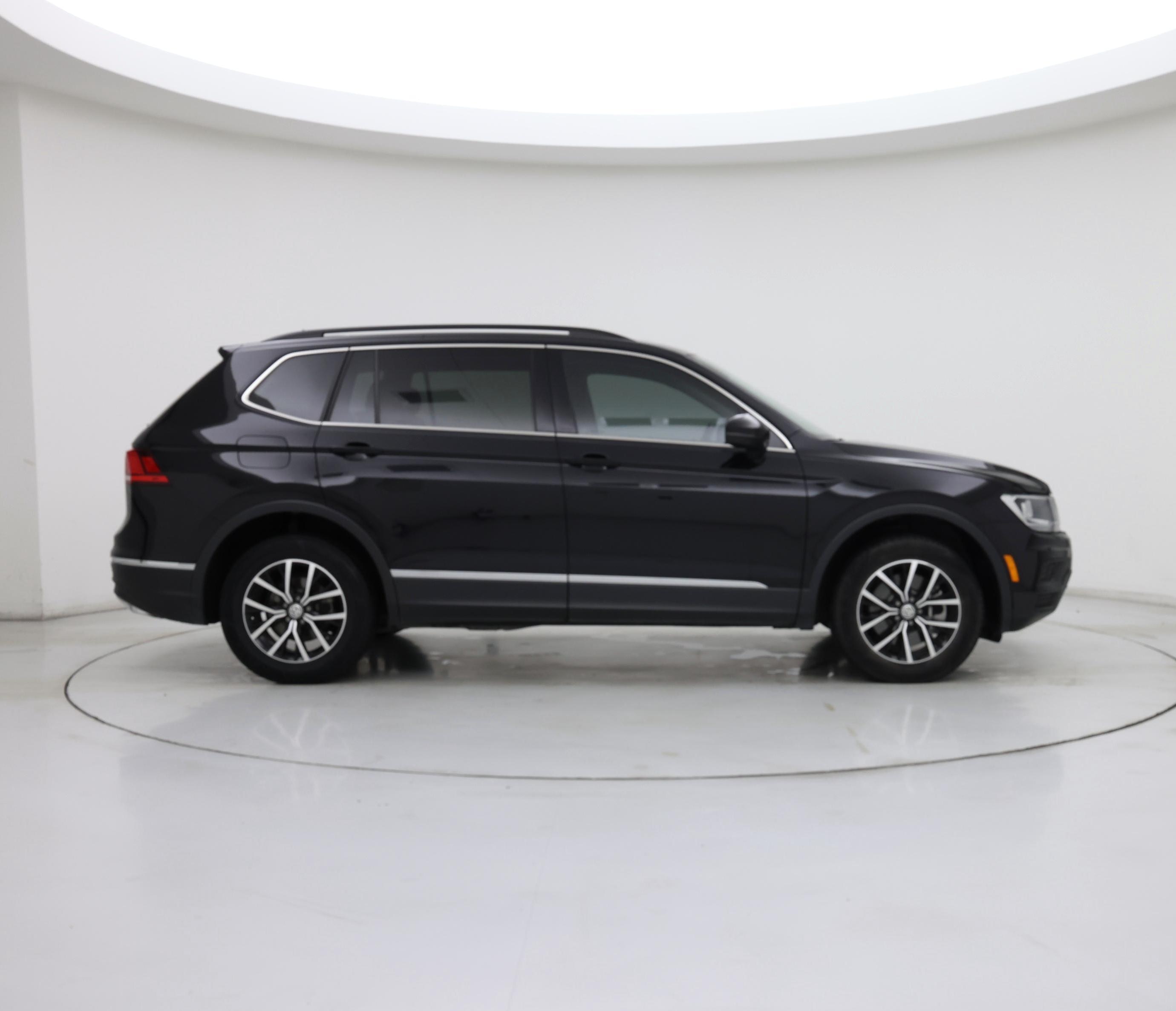 Thumbnail: 2021 Volkswagen Tiguan - 7