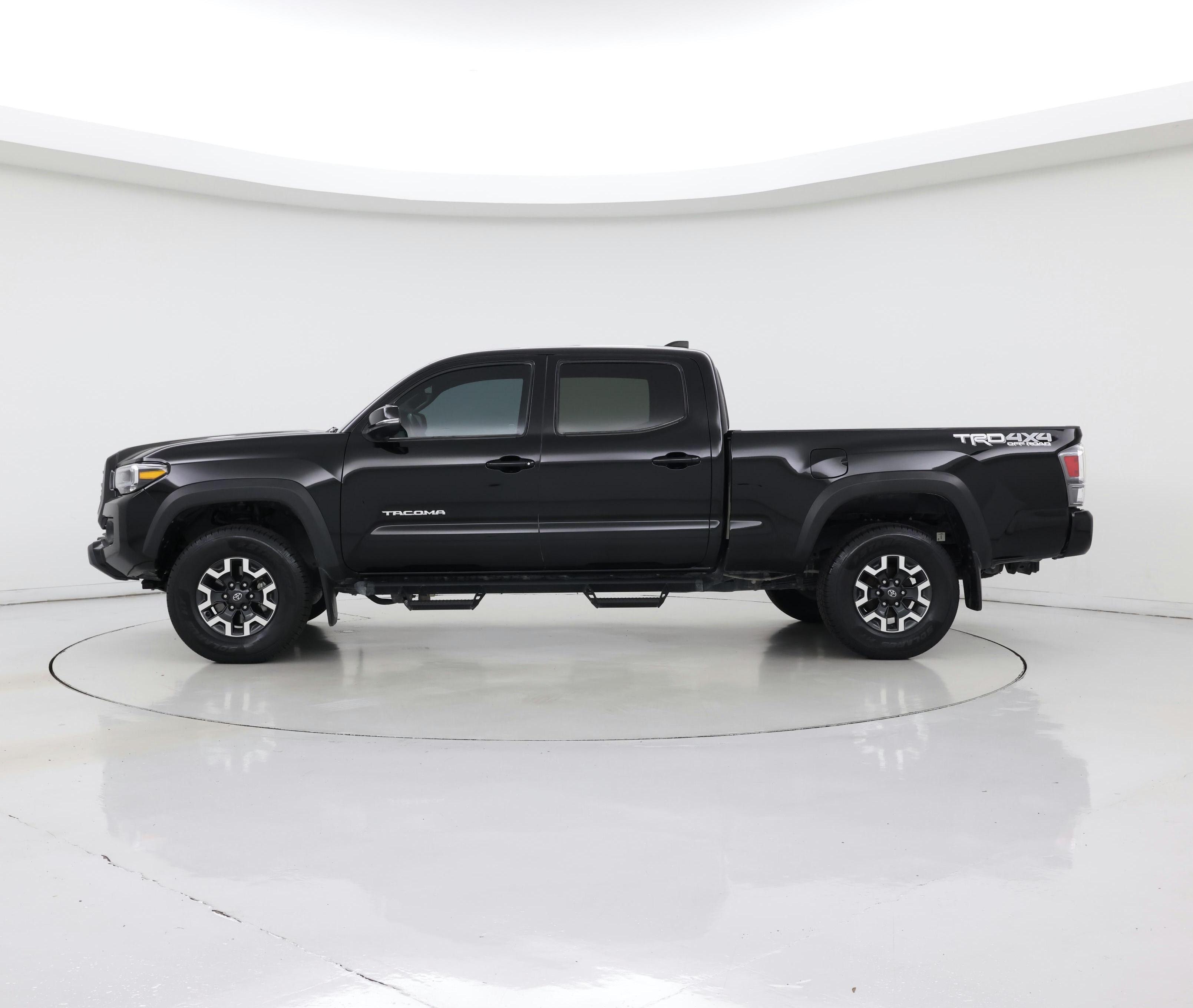Thumbnail: 2023 Toyota Tacoma - 3