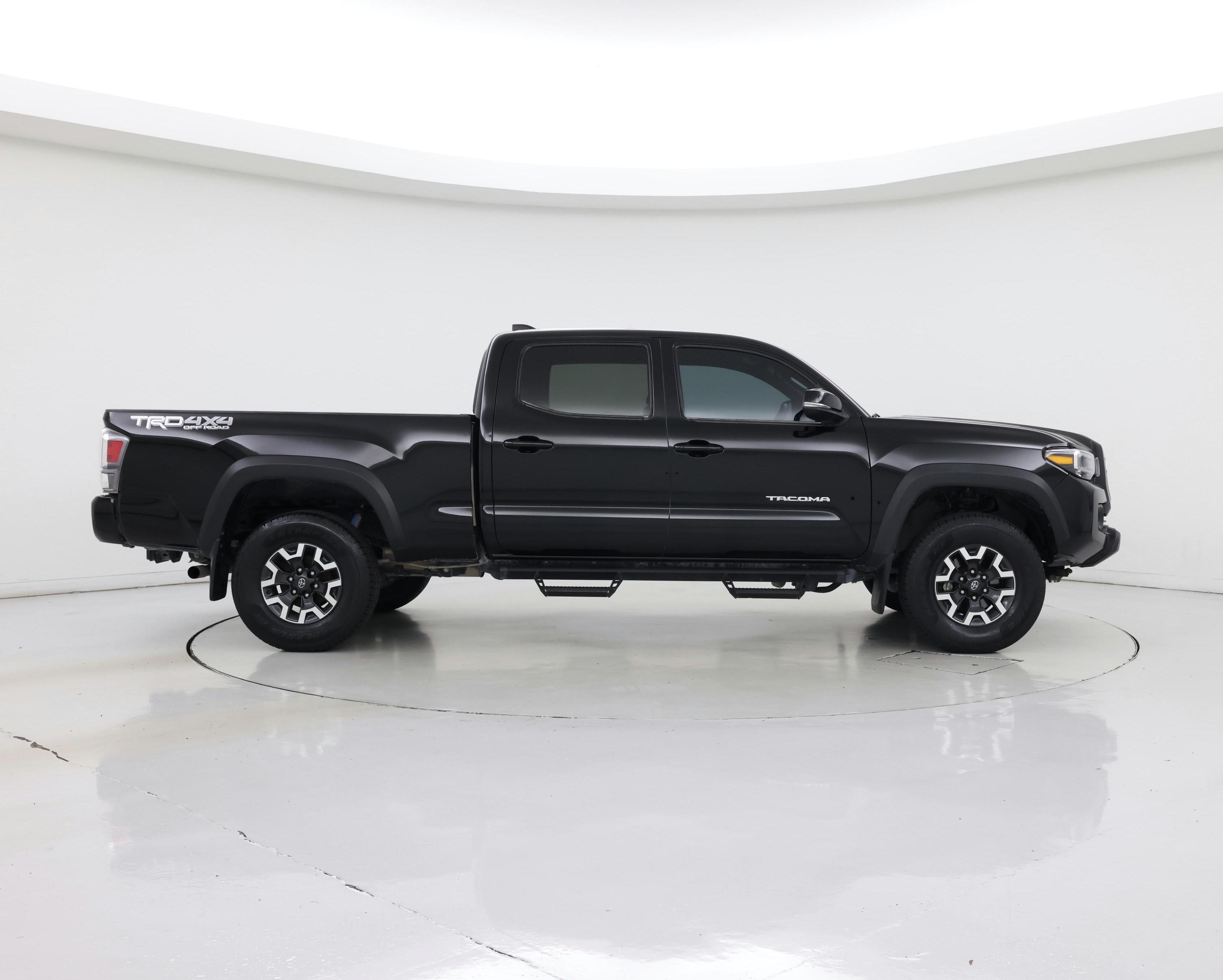 Thumbnail: 2023 Toyota Tacoma - 7