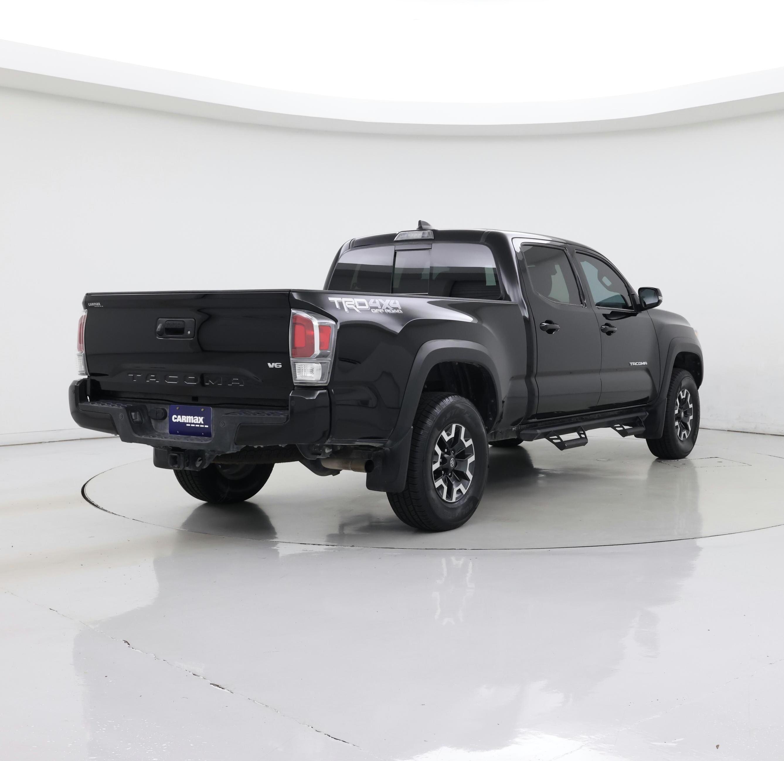 Thumbnail: 2023 Toyota Tacoma - 8