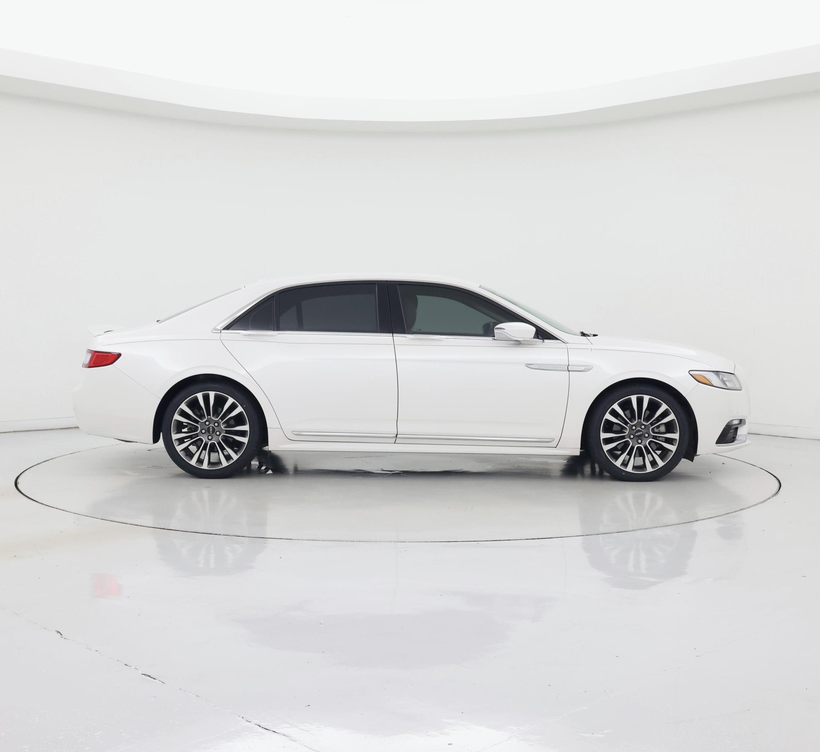 Thumbnail: 2017 Lincoln Continental - 7
