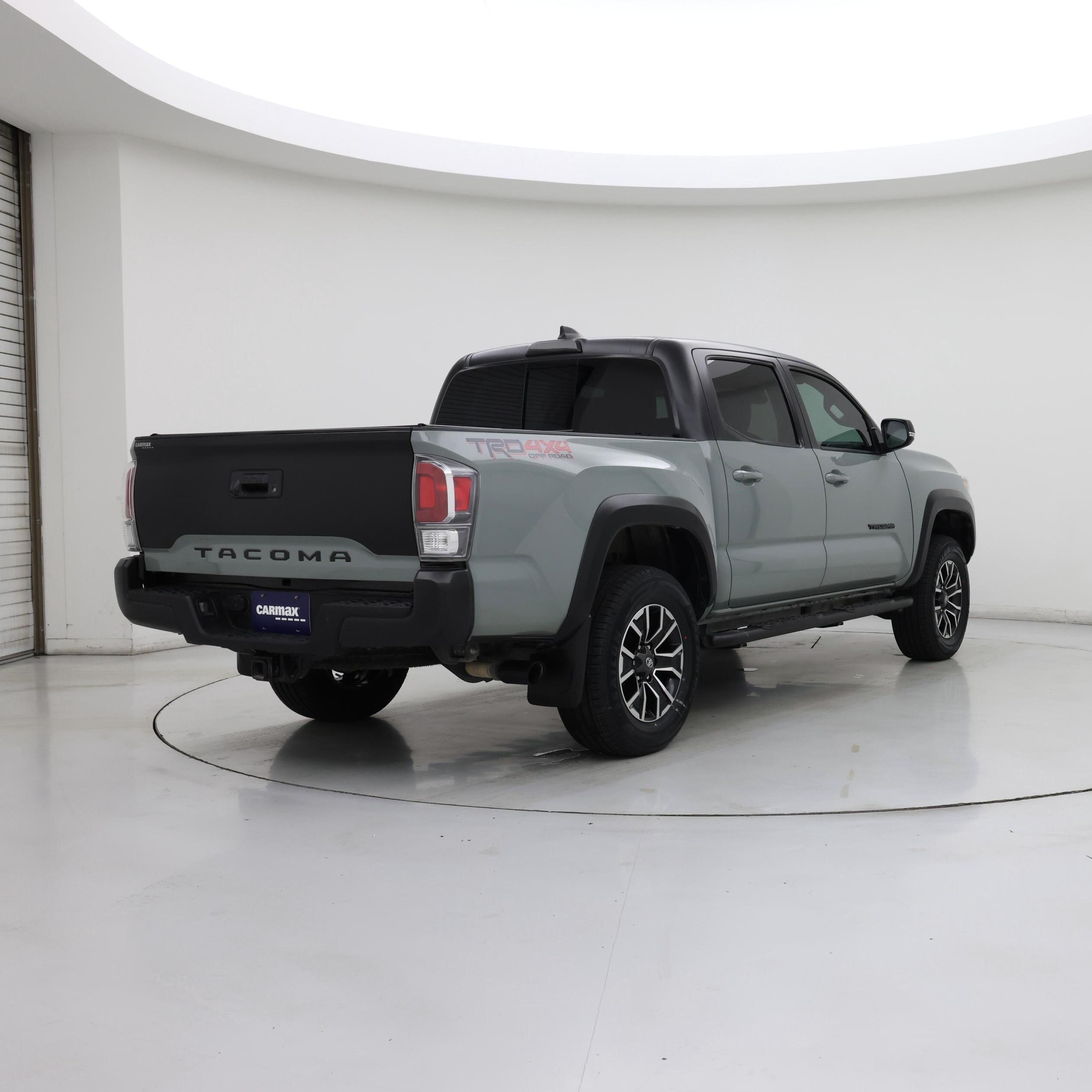 Thumbnail: 2022 Toyota Tacoma - 8
