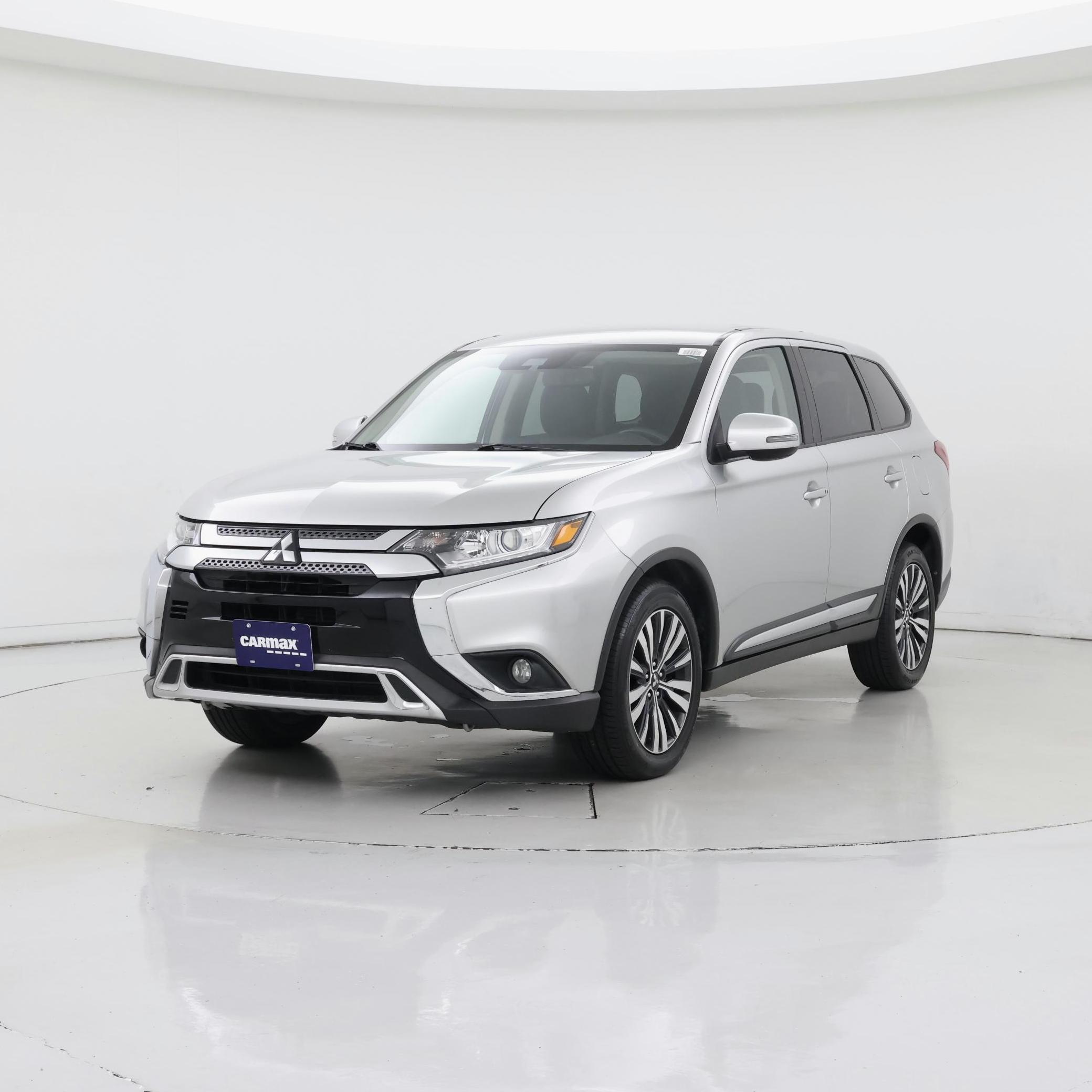 Thumbnail: 2020 Mitsubishi Outlander - 4