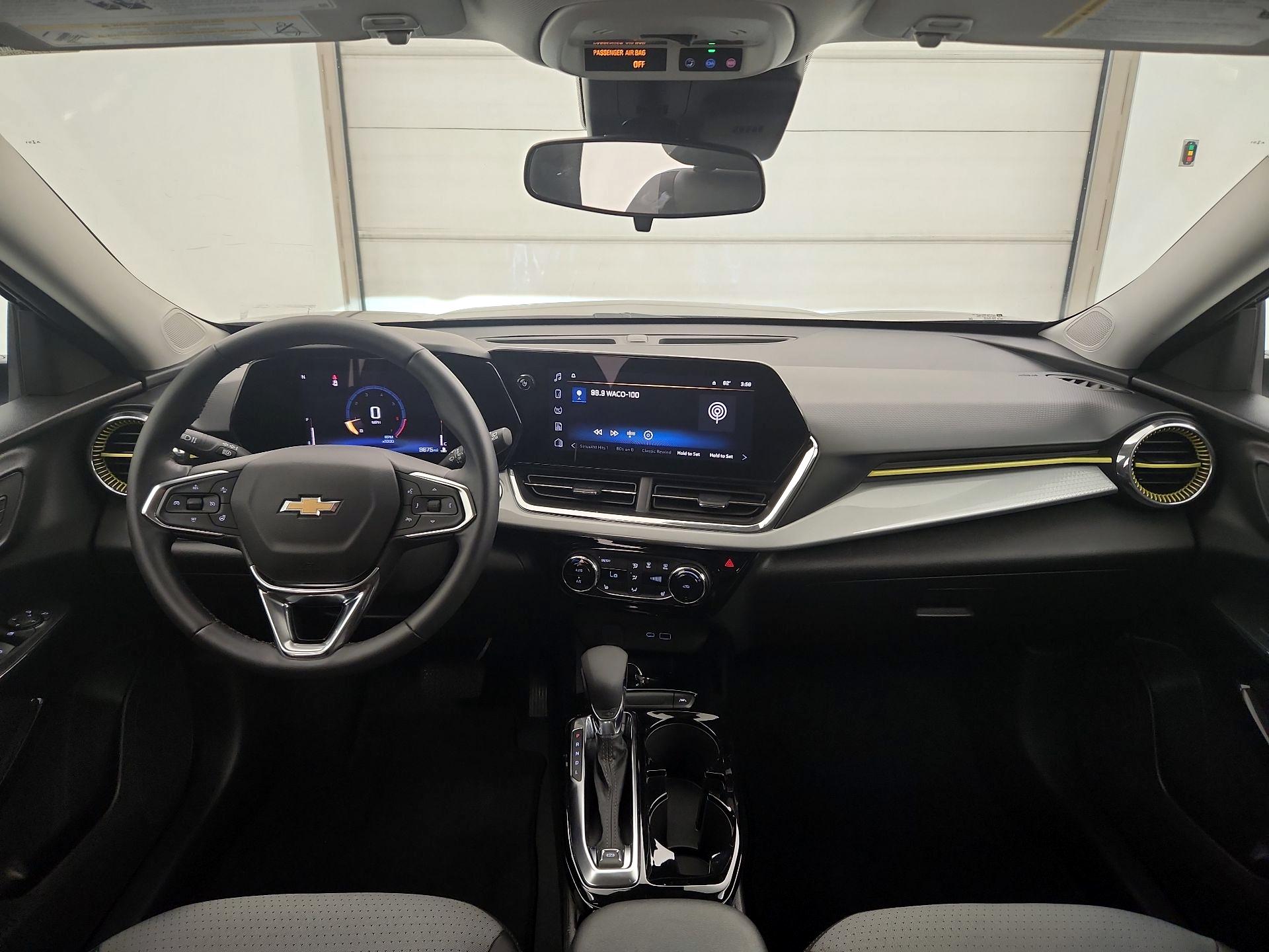 Thumbnail: 2025 Chevrolet Trax - 9