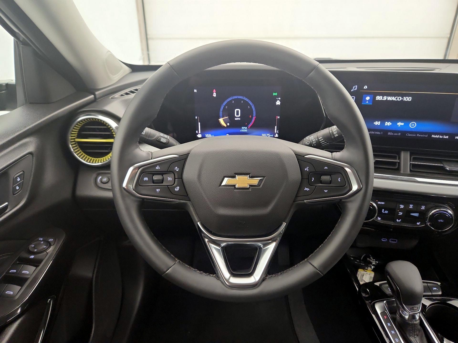 Thumbnail: 2025 Chevrolet Trax - 10