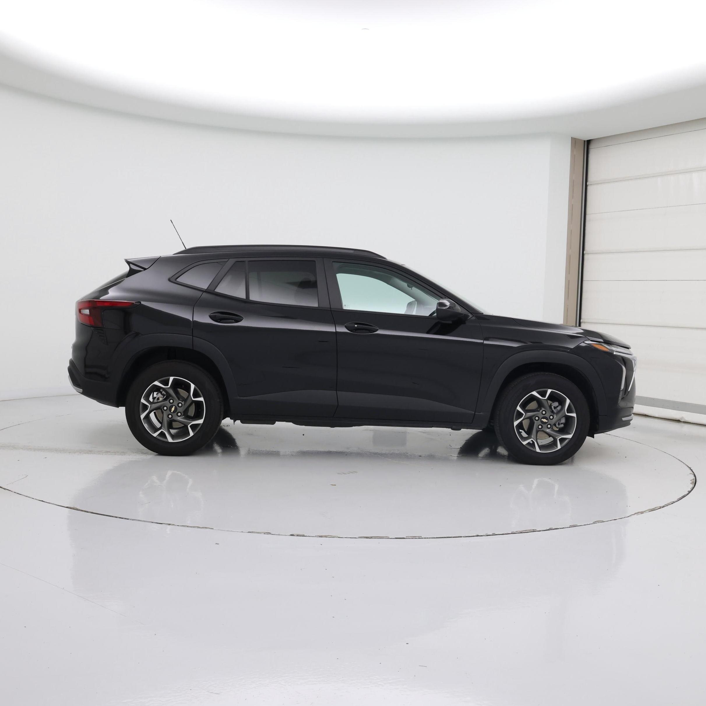 Thumbnail: 2025 Chevrolet Trax - 7