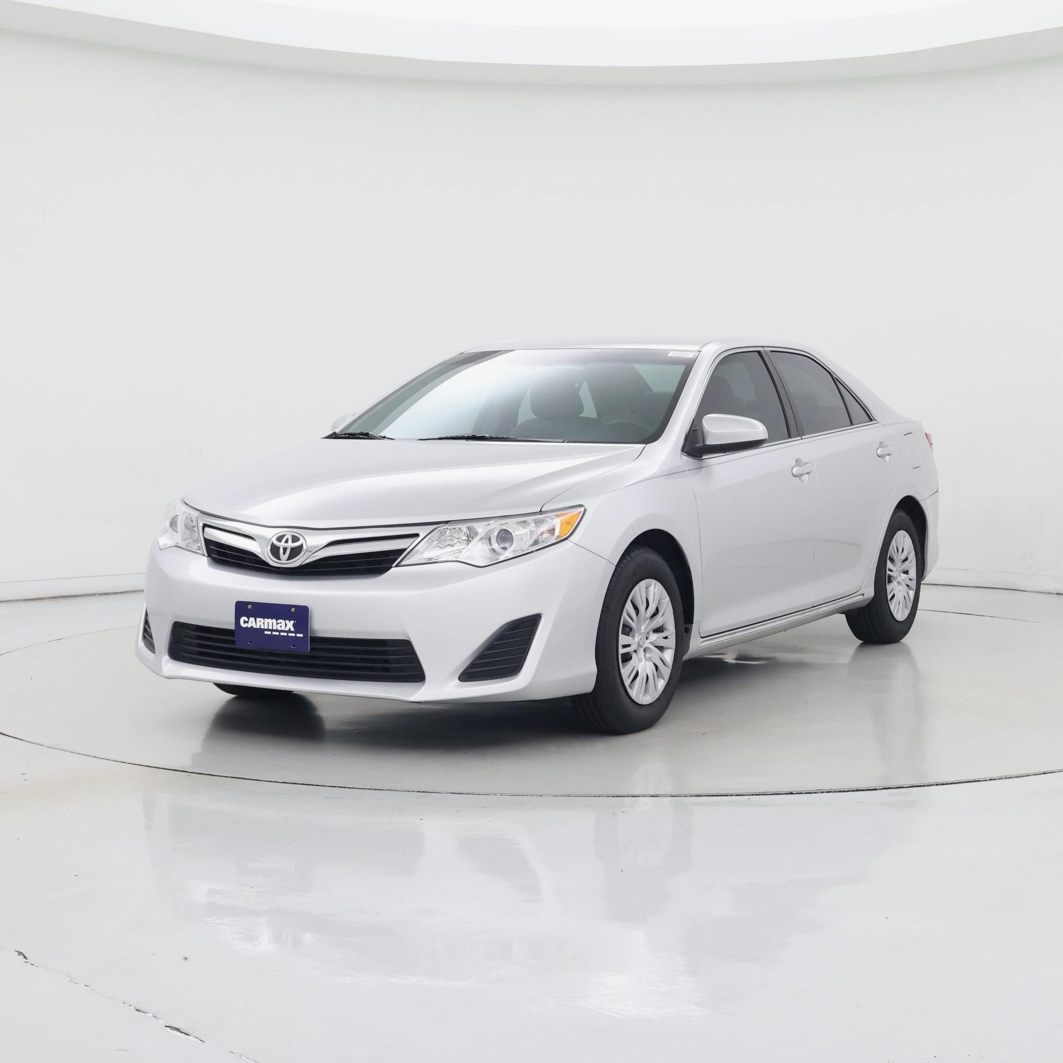 Thumbnail: 2014 Toyota Camry - 4