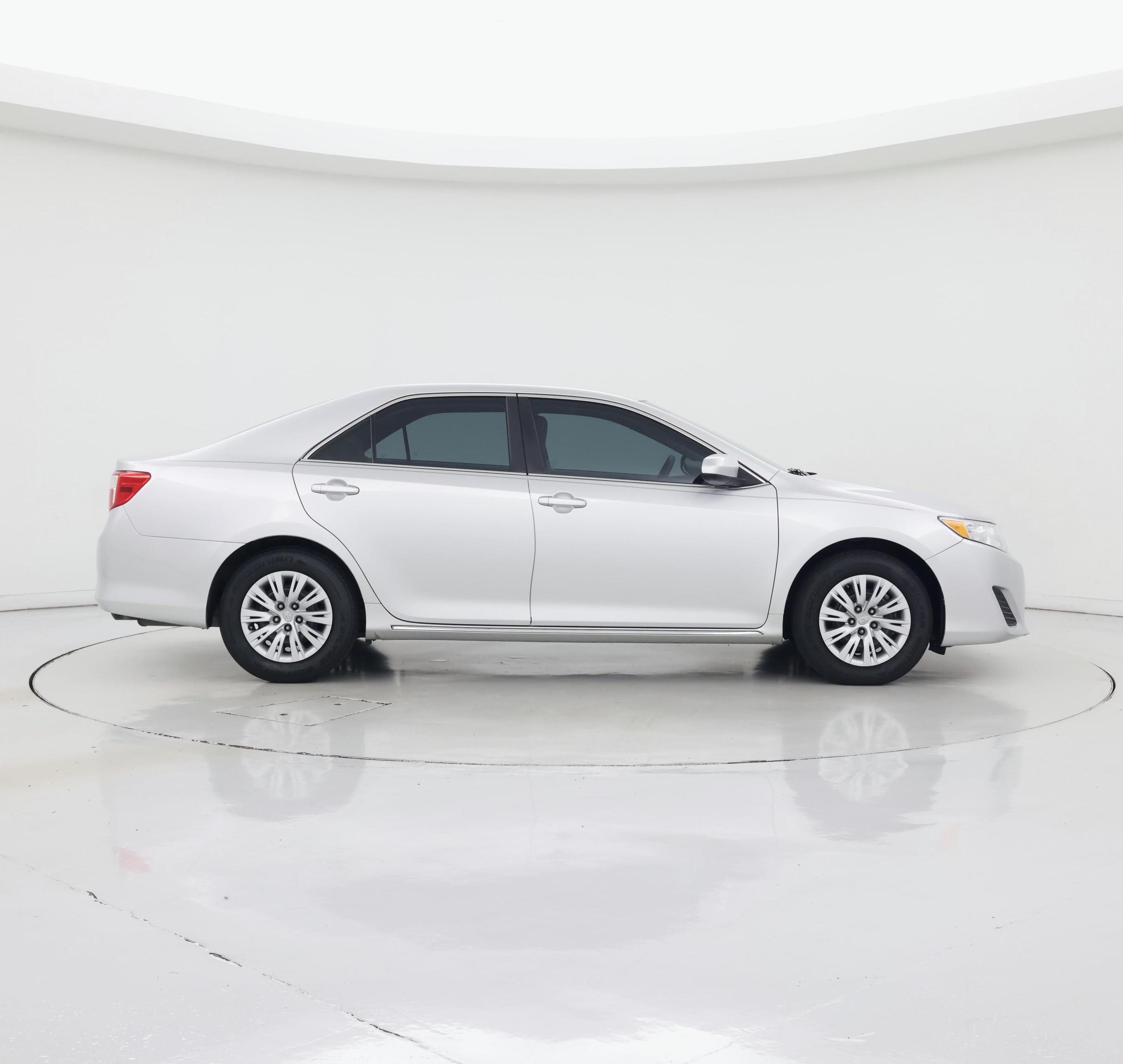 Thumbnail: 2014 Toyota Camry - 7