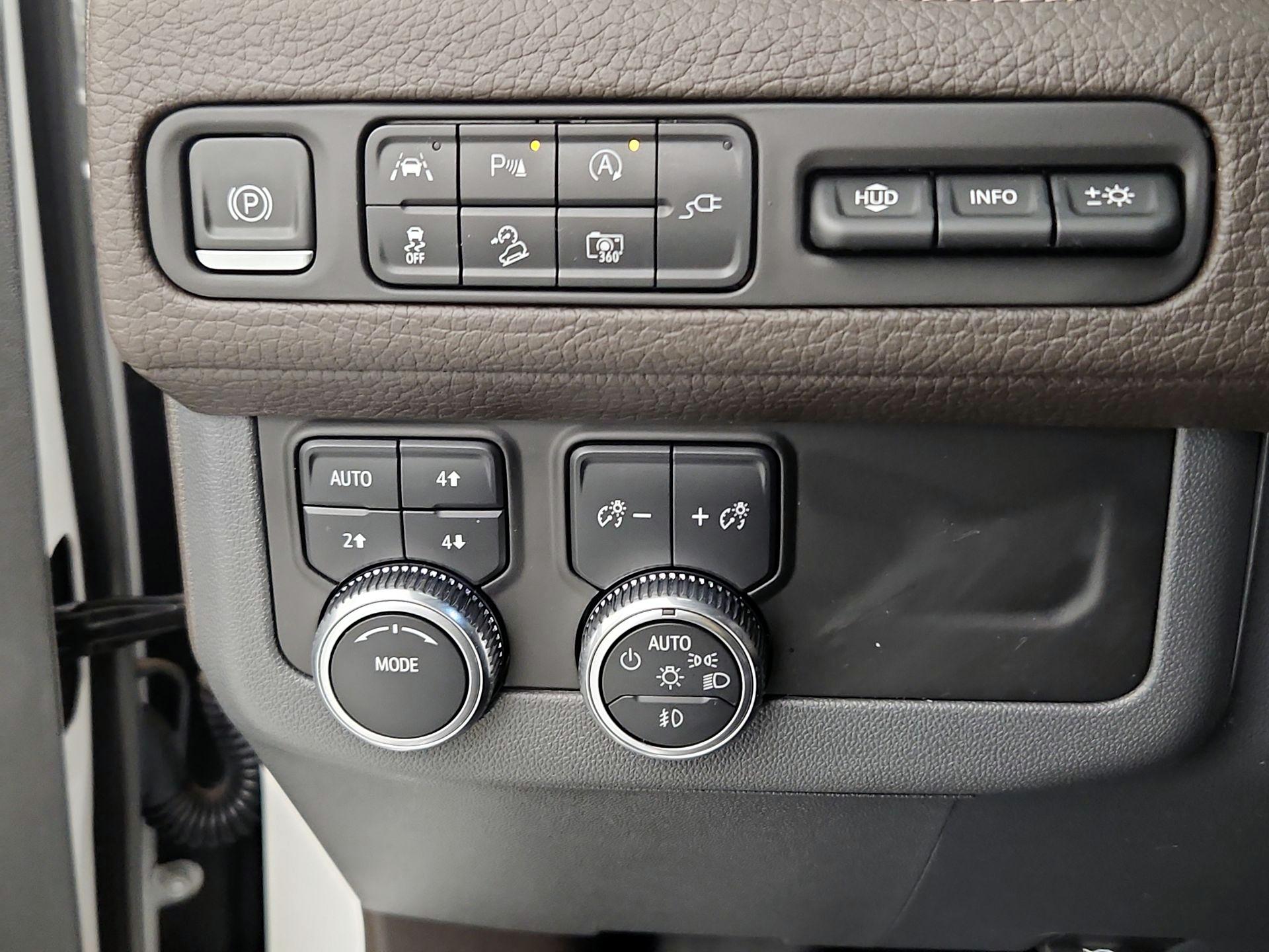 Thumbnail: 2022 GMC Yukon - 13