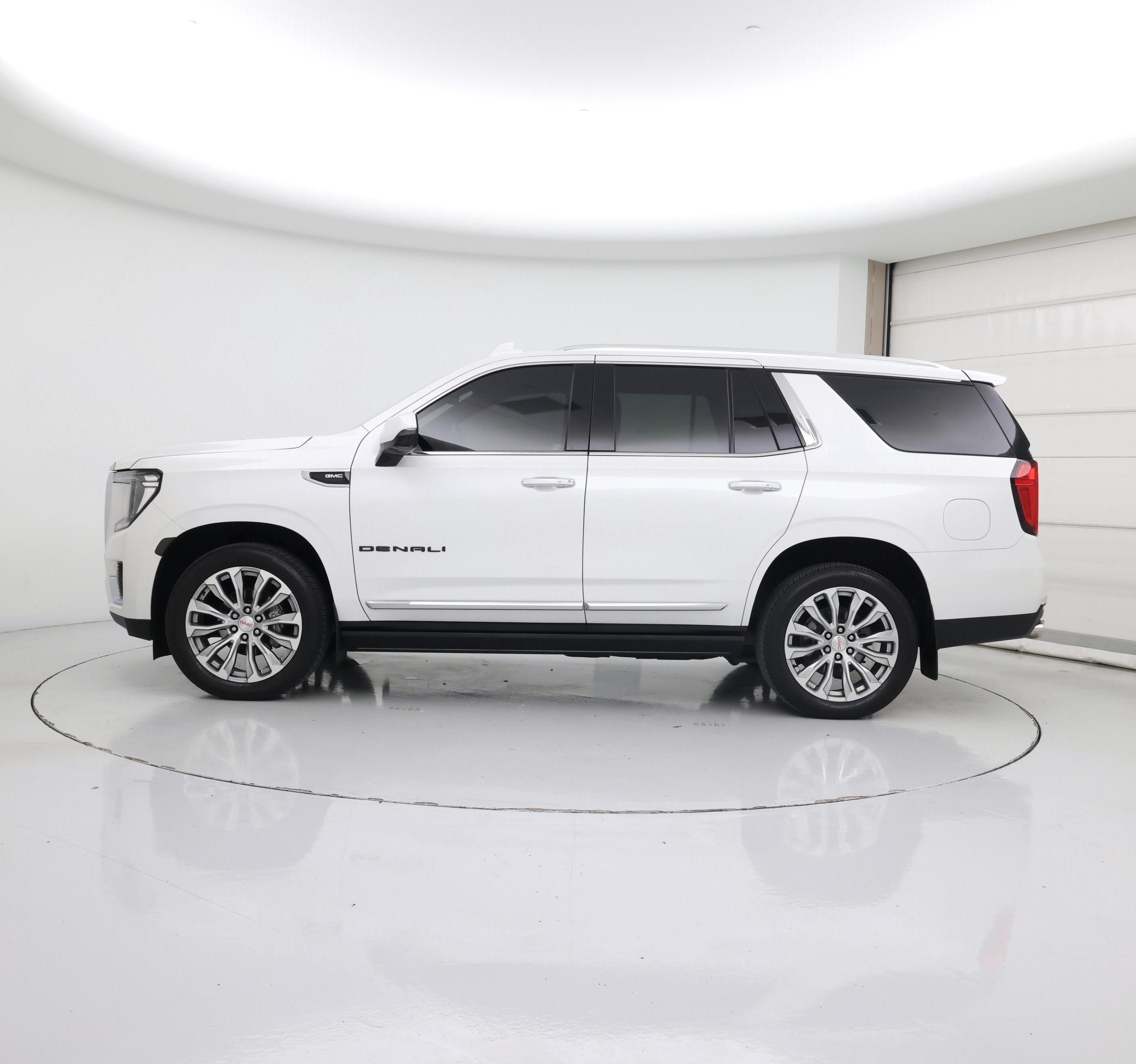 Thumbnail: 2022 GMC Yukon - 3