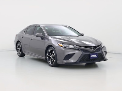 Gray 2018 Toyota Camry SE