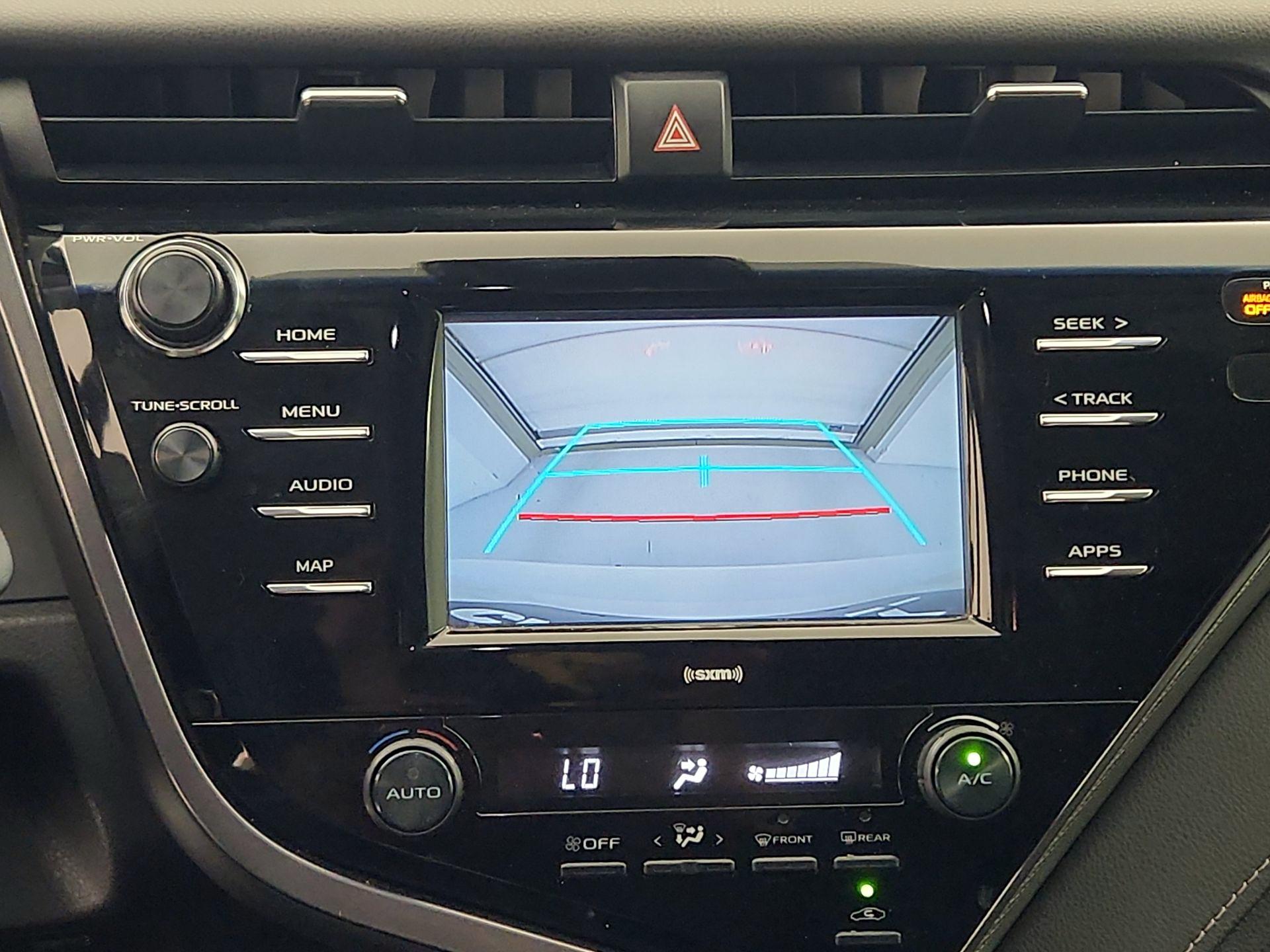 Thumbnail: 2020 Toyota Camry - 14