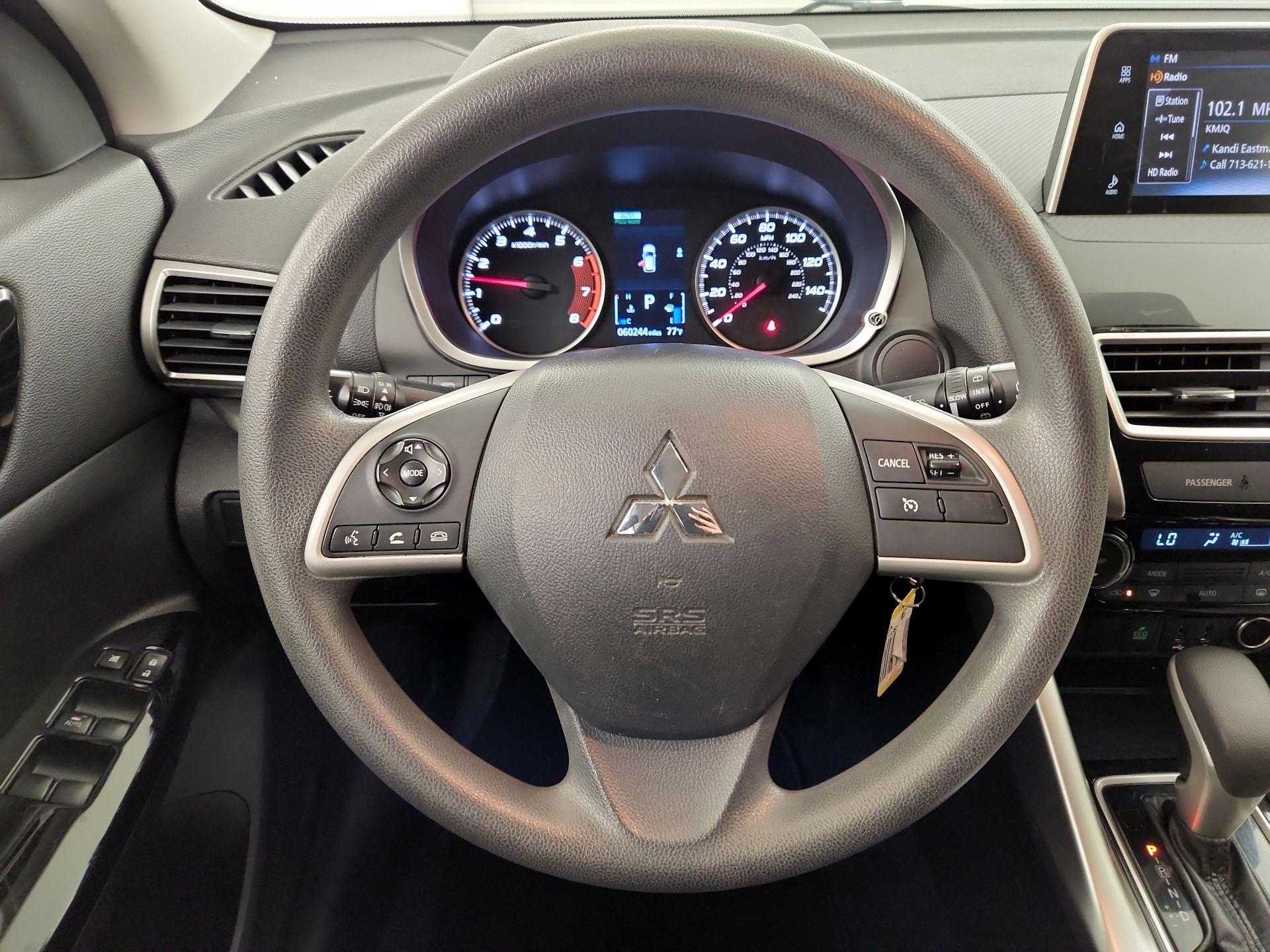 Thumbnail: 2019 Mitsubishi Eclipse Cross - 10