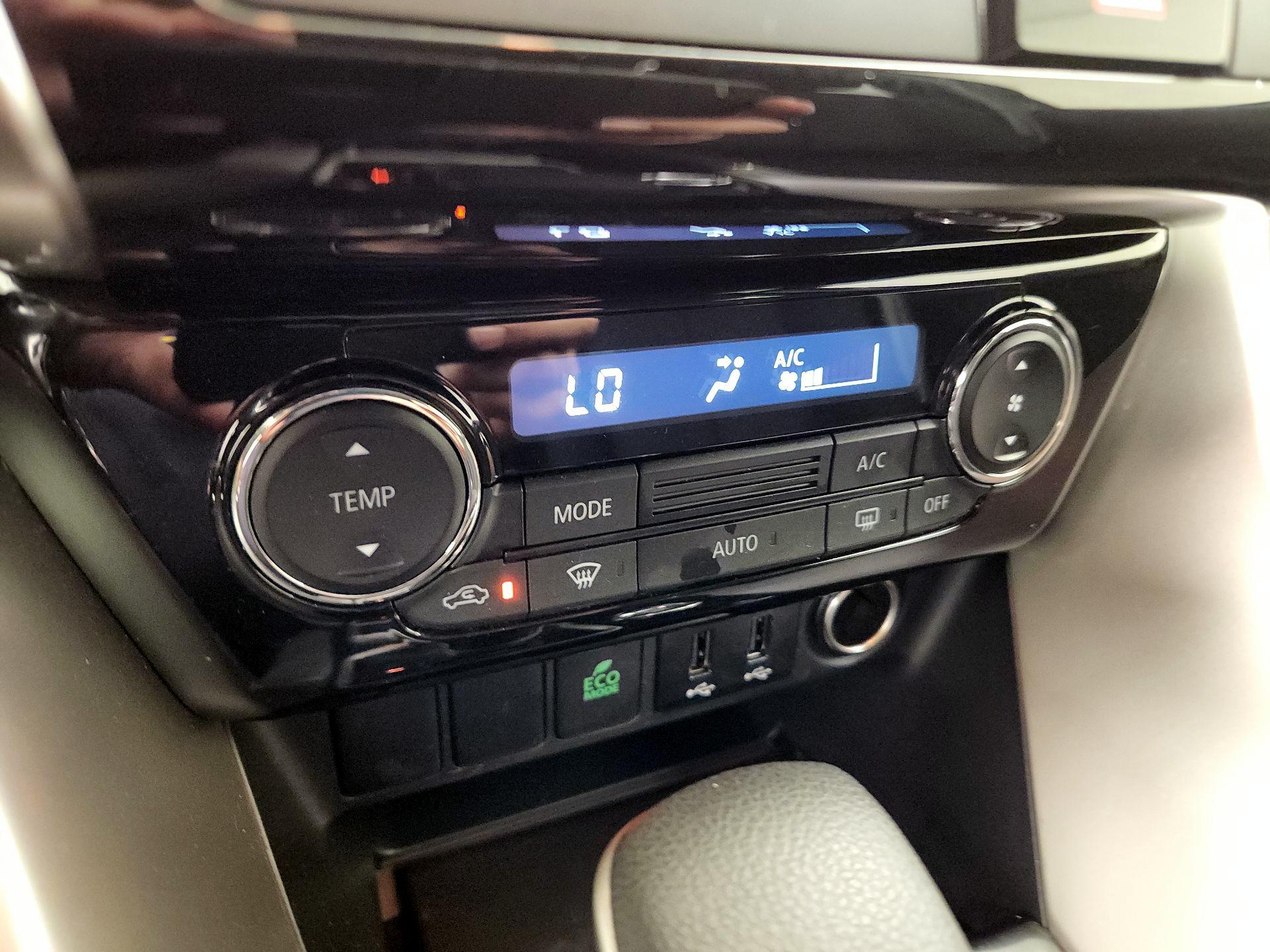 Thumbnail: 2019 Mitsubishi Eclipse Cross - 16
