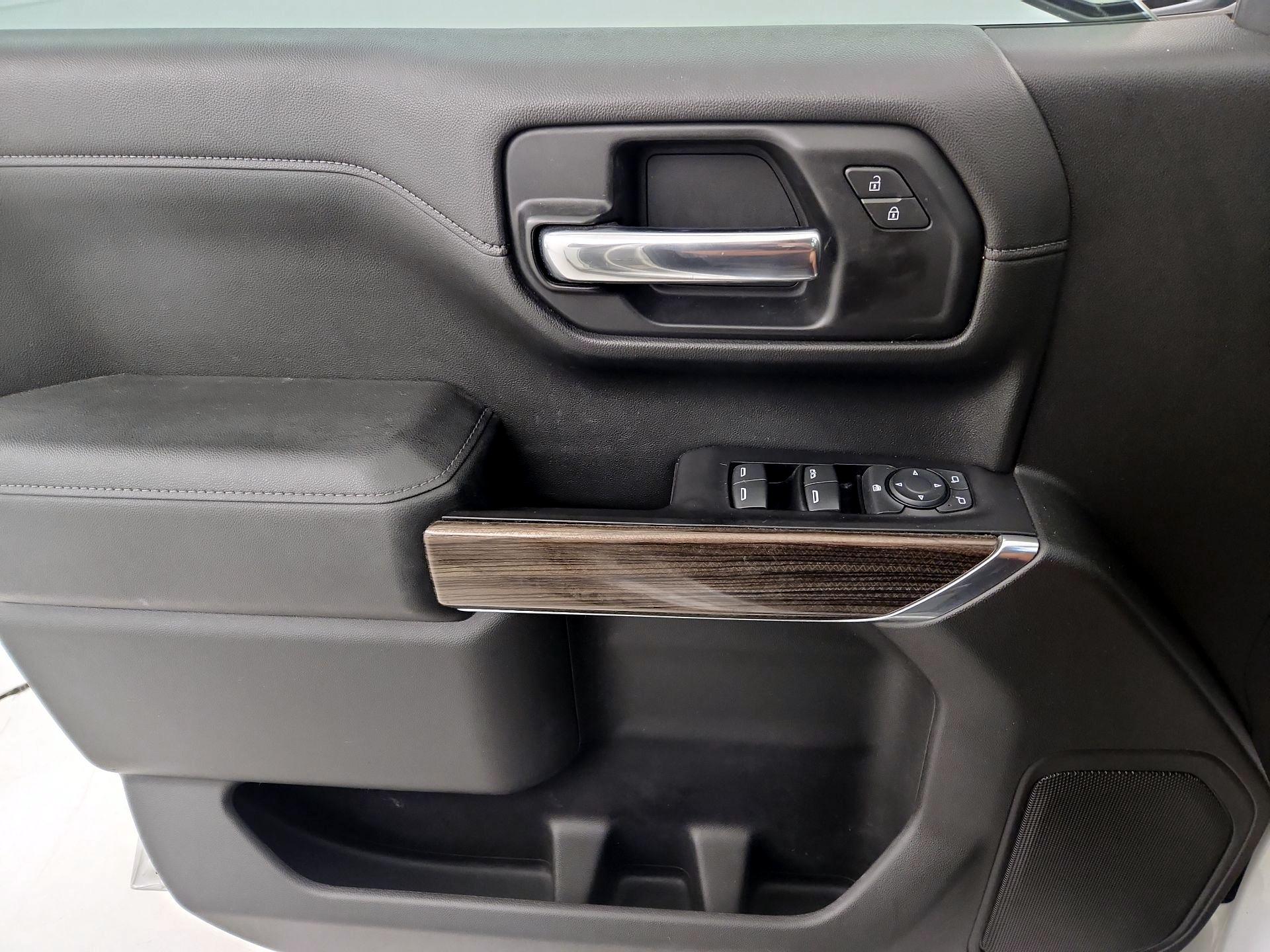 Thumbnail: 2020 Chevrolet Silverado 1500 - 12