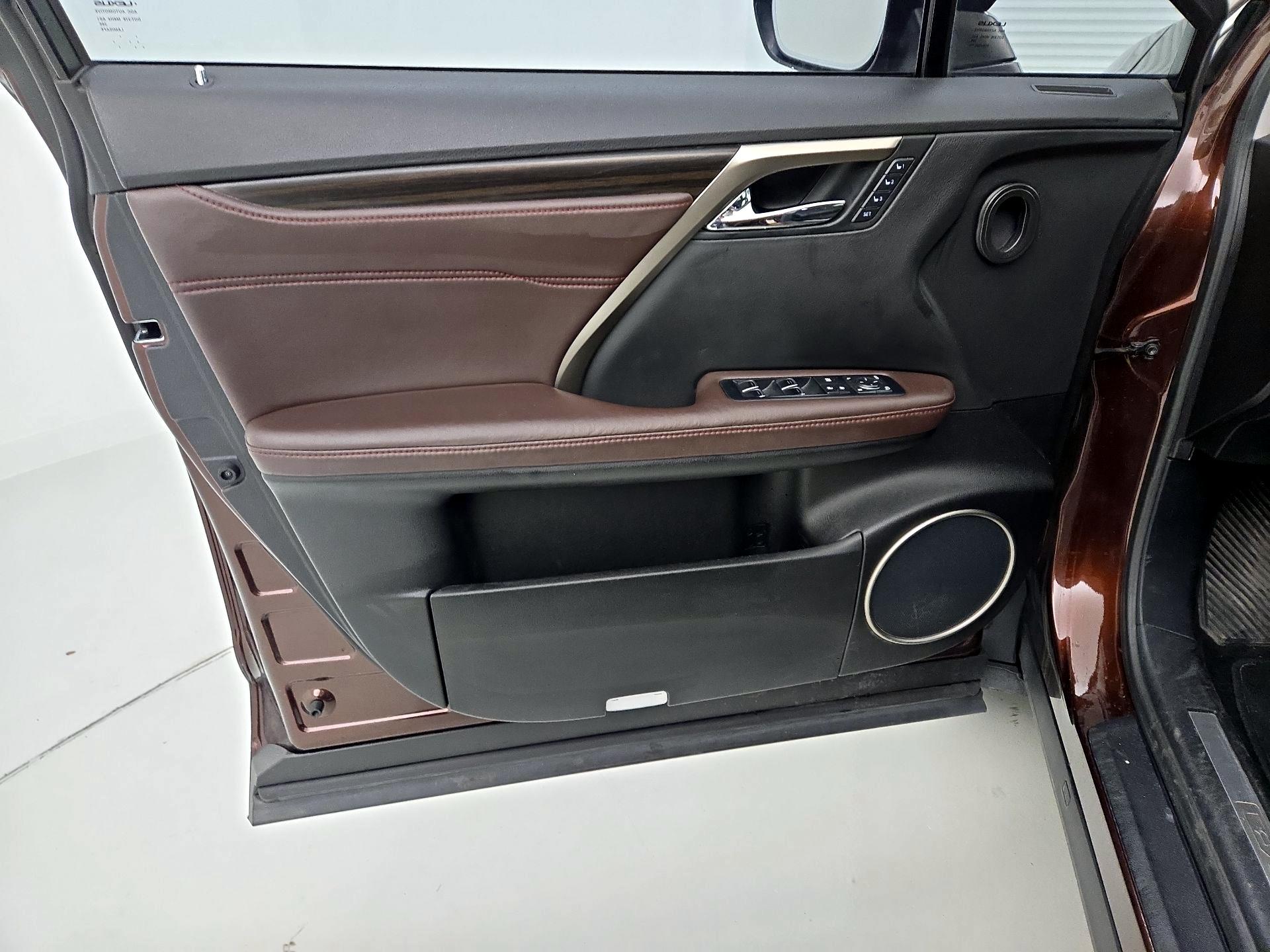 Thumbnail: 2016 Lexus RX - 12