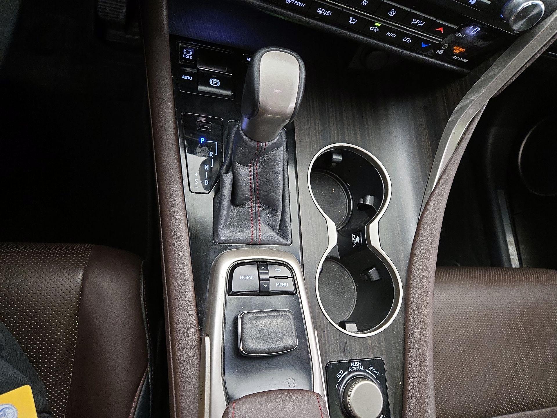 Thumbnail: 2016 Lexus RX - 18