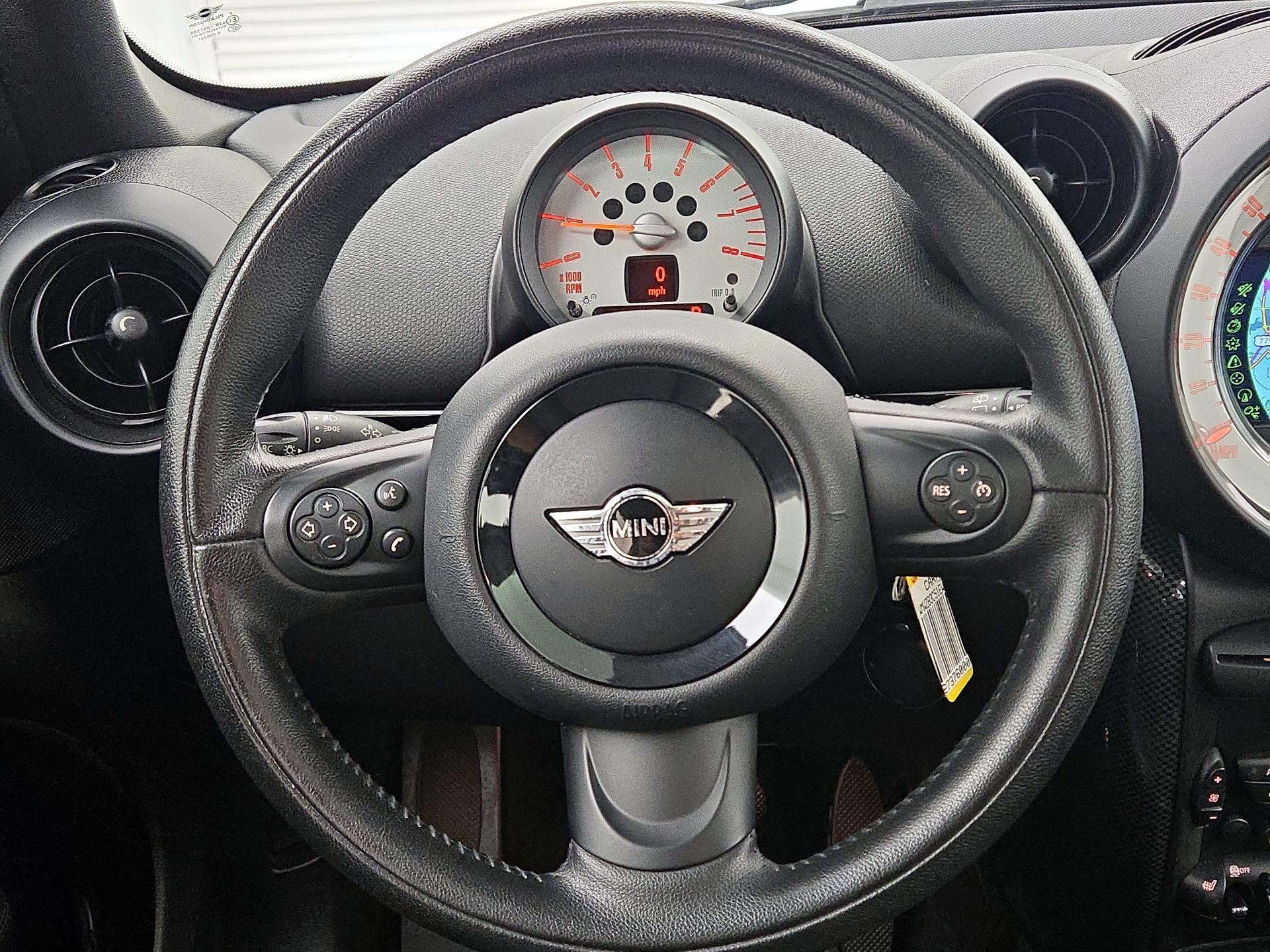 Thumbnail: 2014 MINI Cooper Countryman - 10
