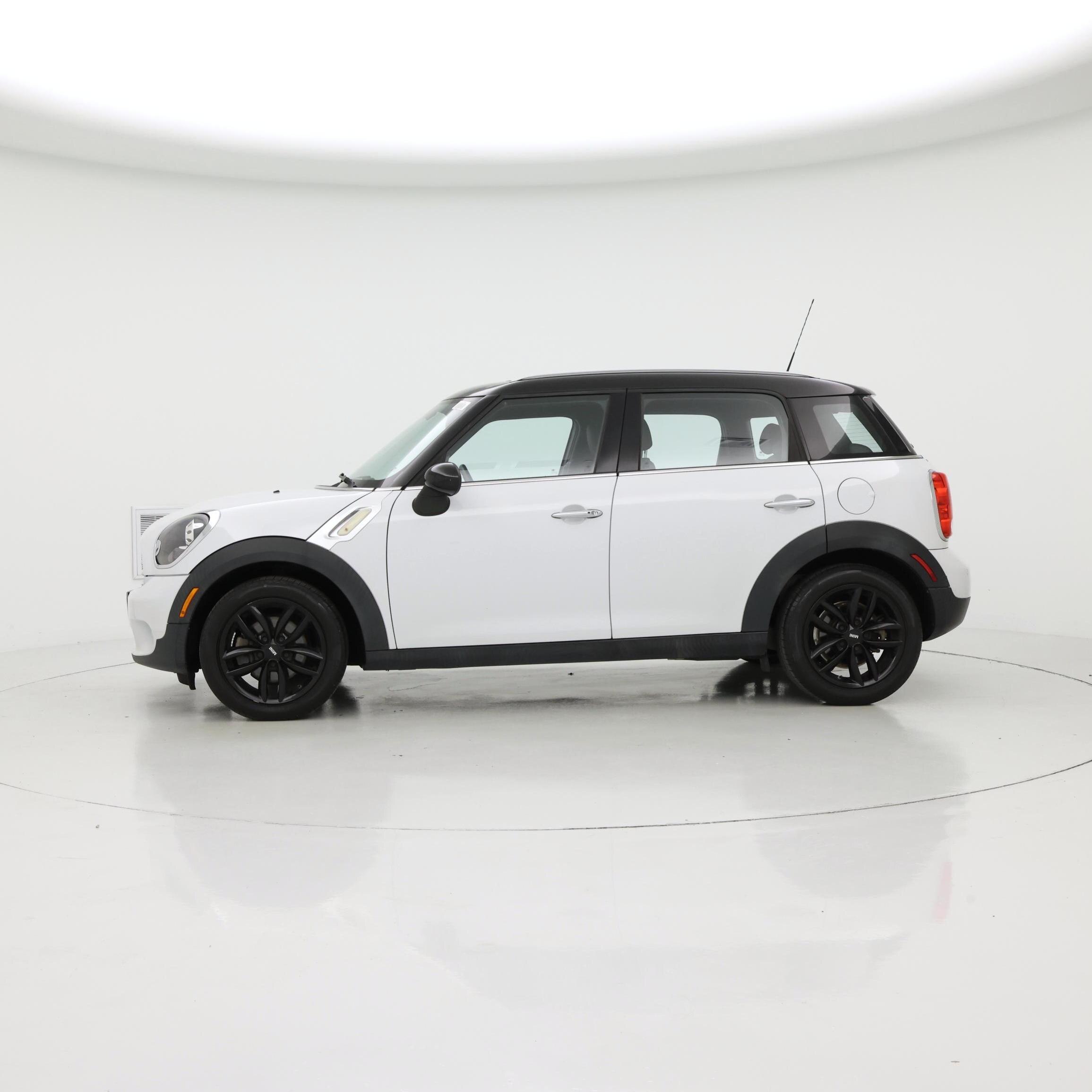 Thumbnail: 2014 MINI Cooper Countryman - 3