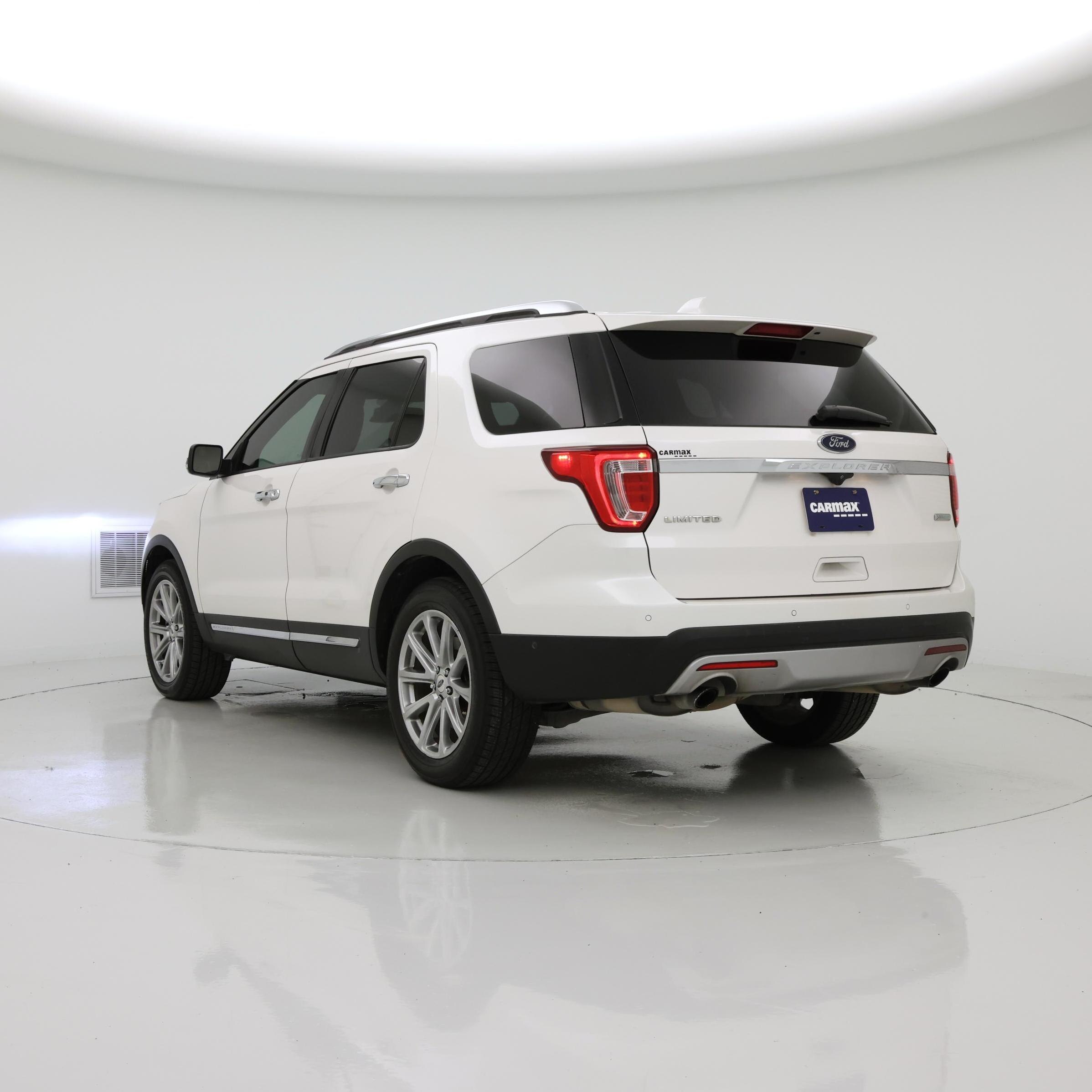 Thumbnail: 2017 Ford Explorer - 2