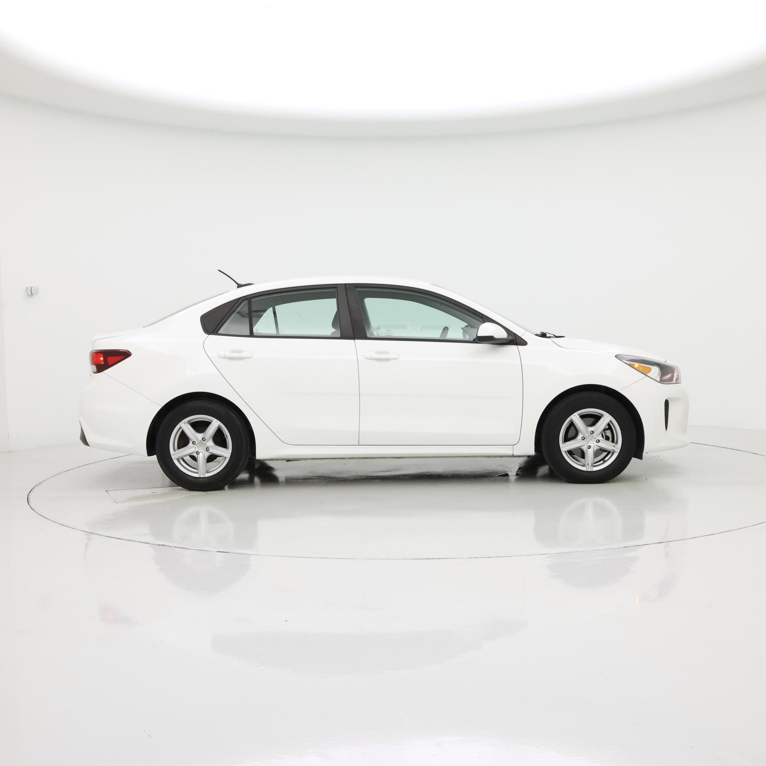 Thumbnail: 2018 Kia Rio - 7