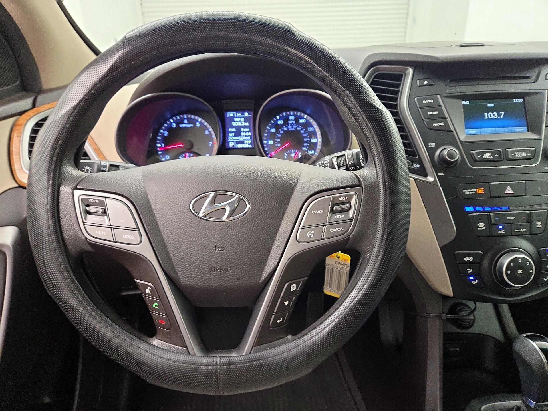 Thumbnail: 2015 Hyundai Santa Fe - 10