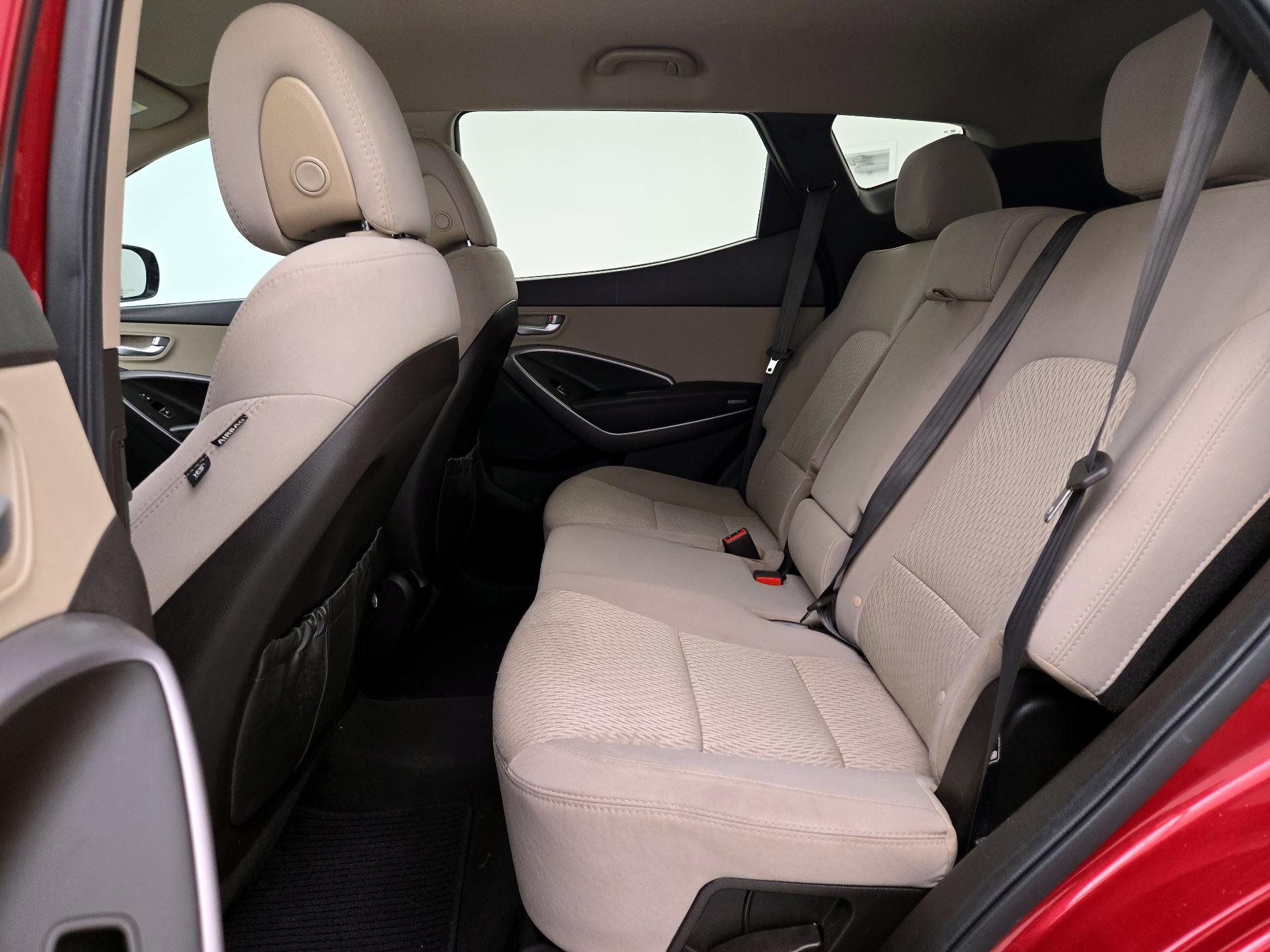 Thumbnail: 2015 Hyundai Santa Fe - 19