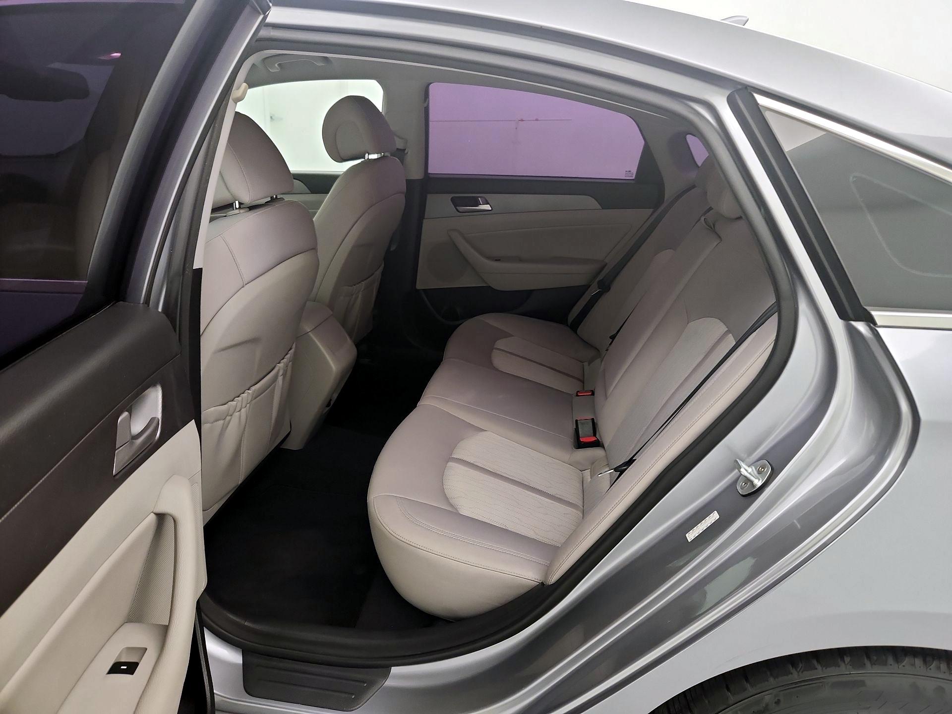 Thumbnail: 2016 Hyundai Sonata - 19