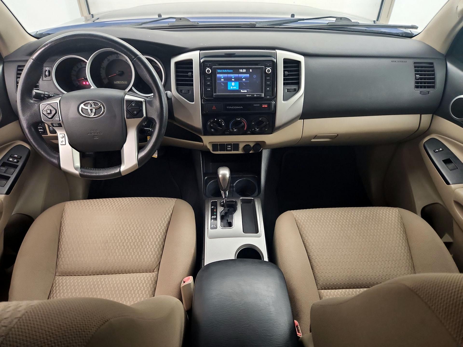 Thumbnail: 2015 Toyota Tacoma - 9