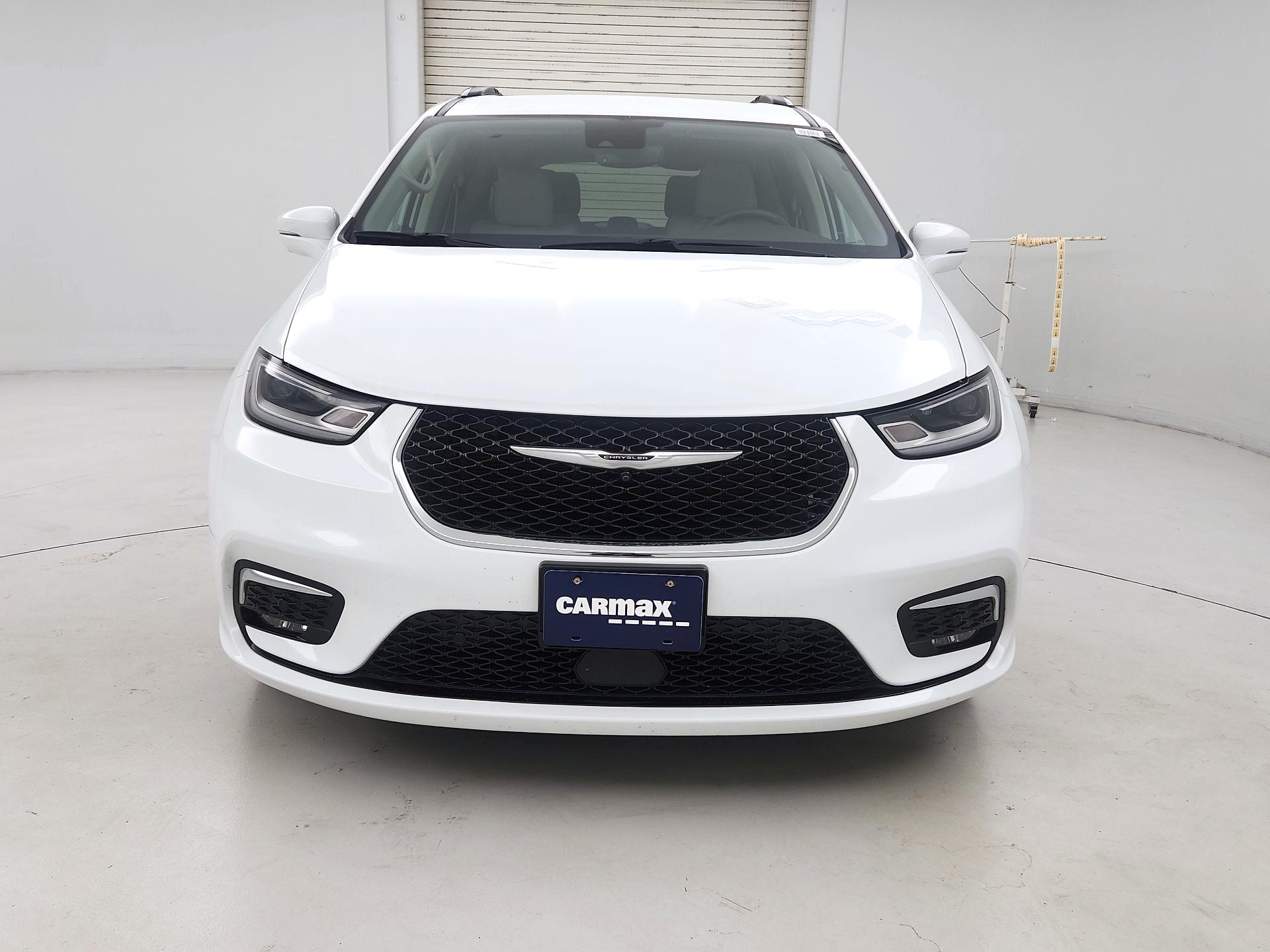 Thumbnail: 2021 Chrysler Pacifica - 2