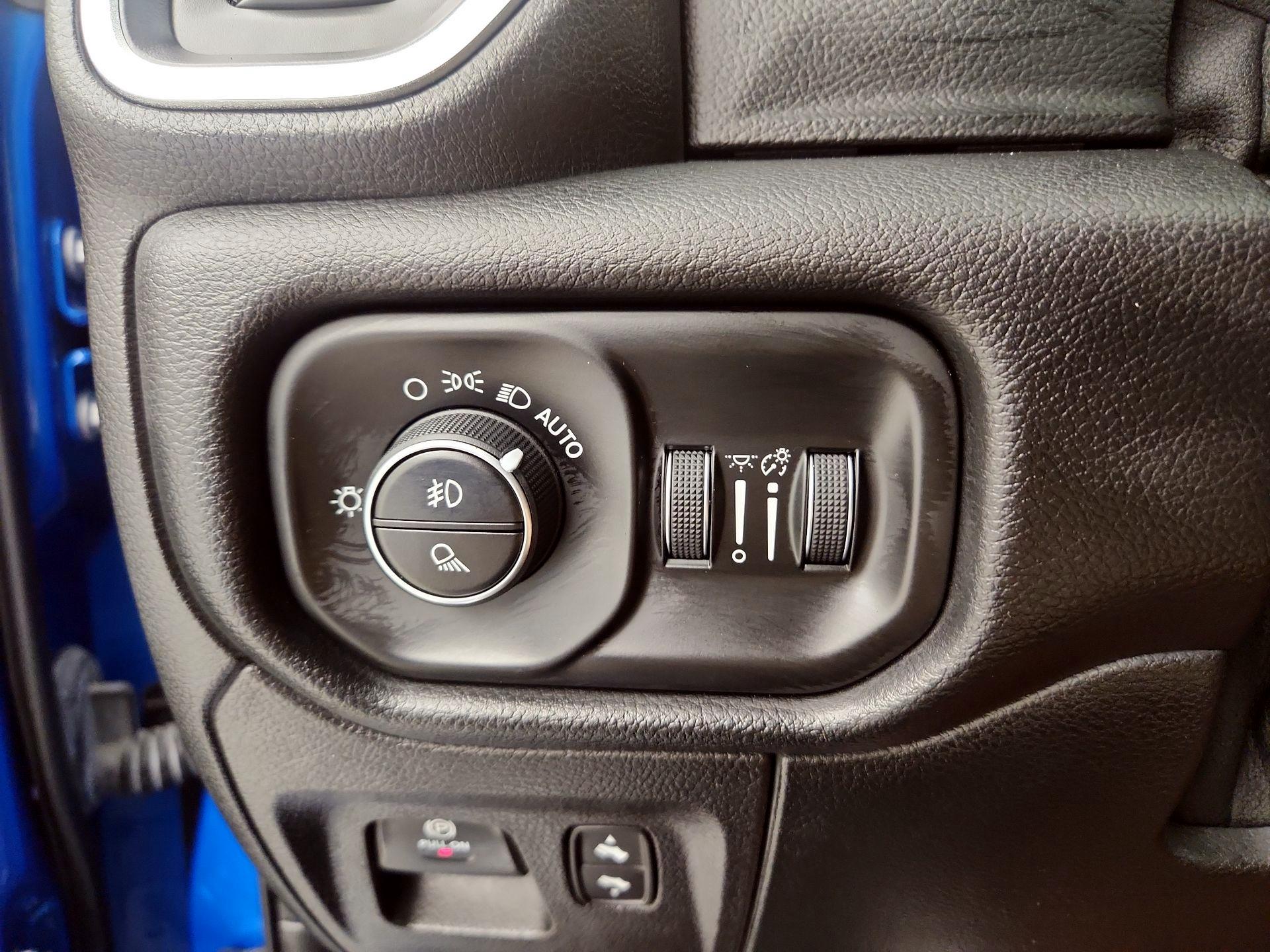 Thumbnail: 2021 RAM 1500 - 13