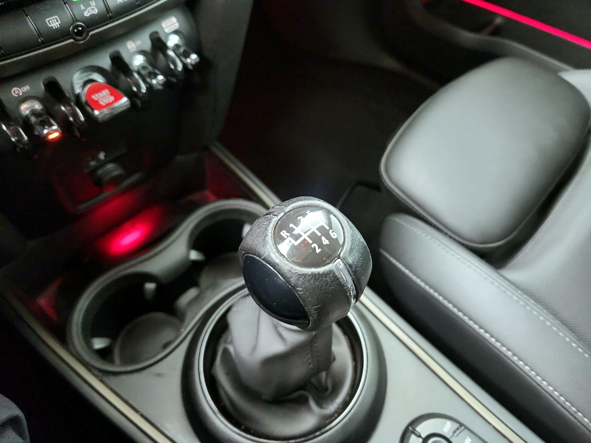 Thumbnail: 2019 MINI Cooper Countryman - 17