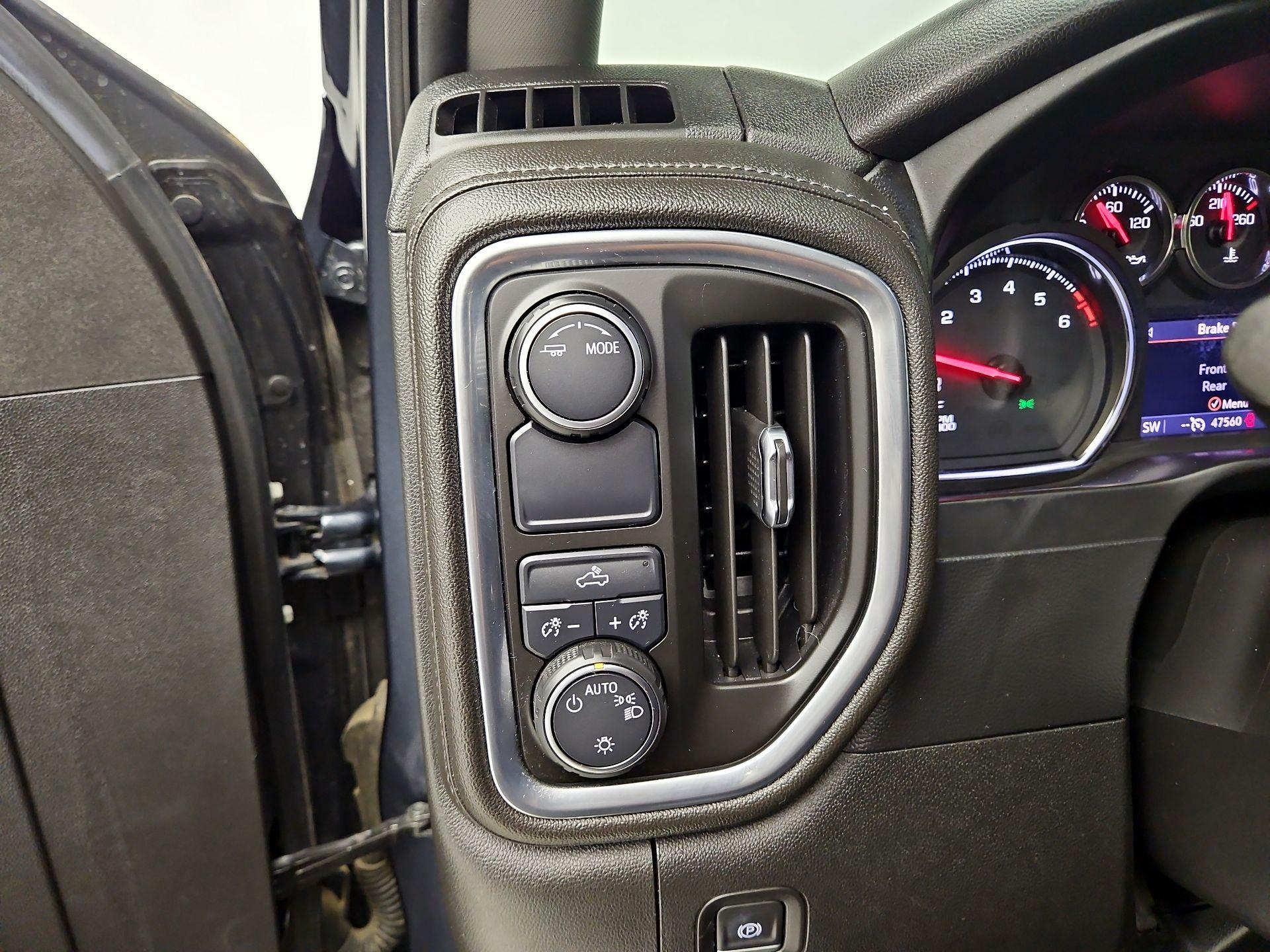 Thumbnail: 2020 Chevrolet Silverado 1500 - 13