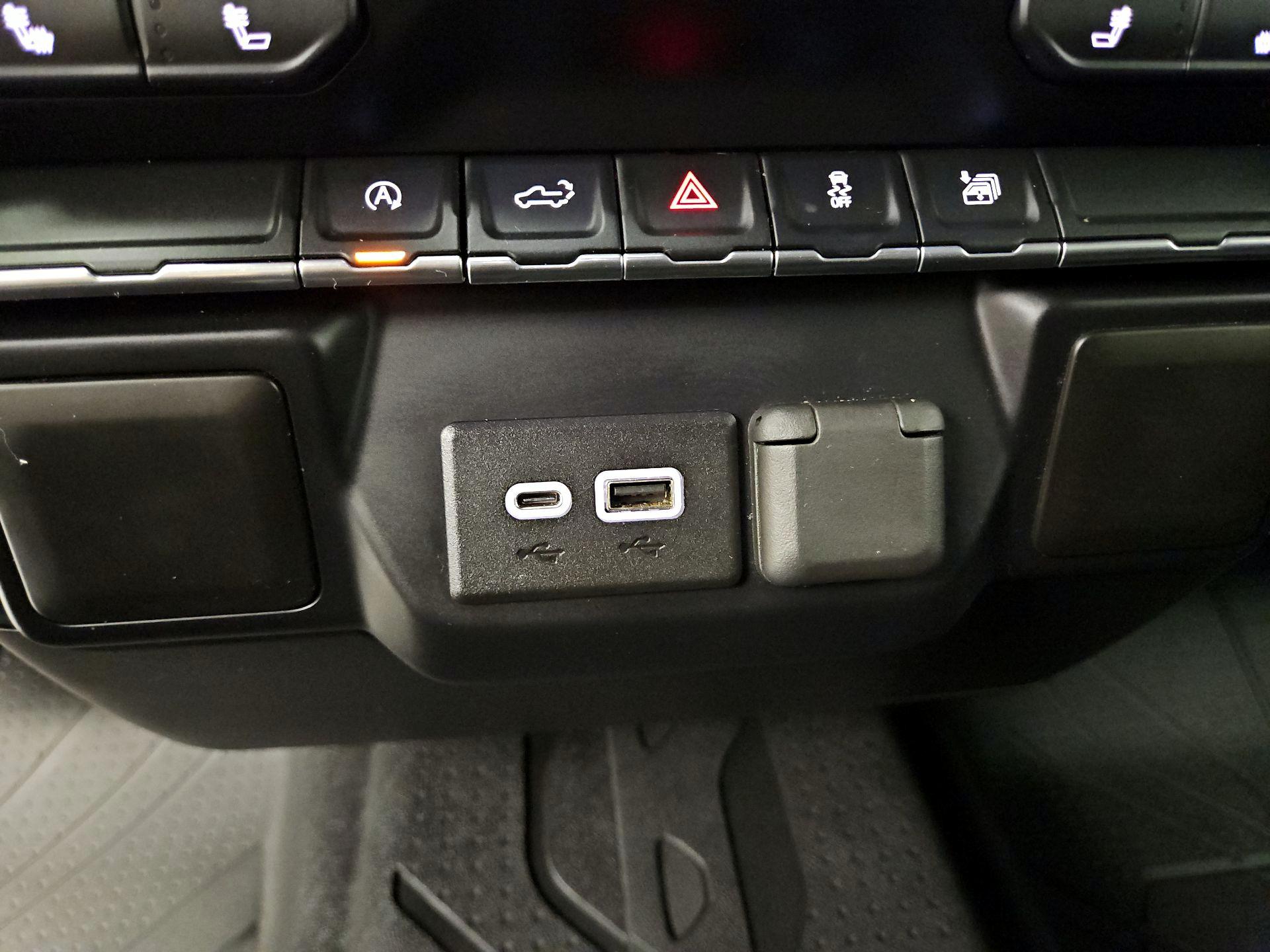 Thumbnail: 2020 Chevrolet Silverado 1500 - 18