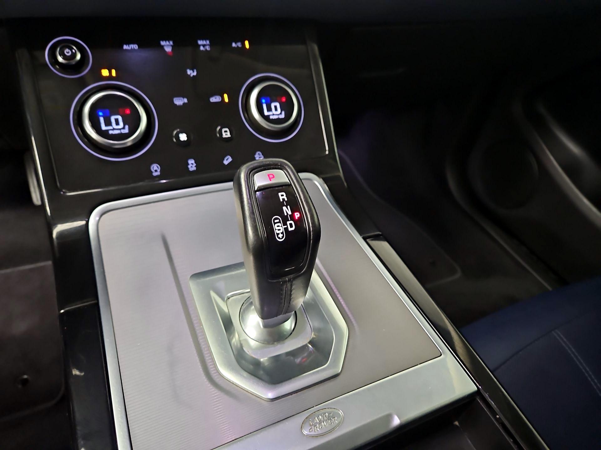 Thumbnail: 2020 Land Rover Range Rover Evoque - 18