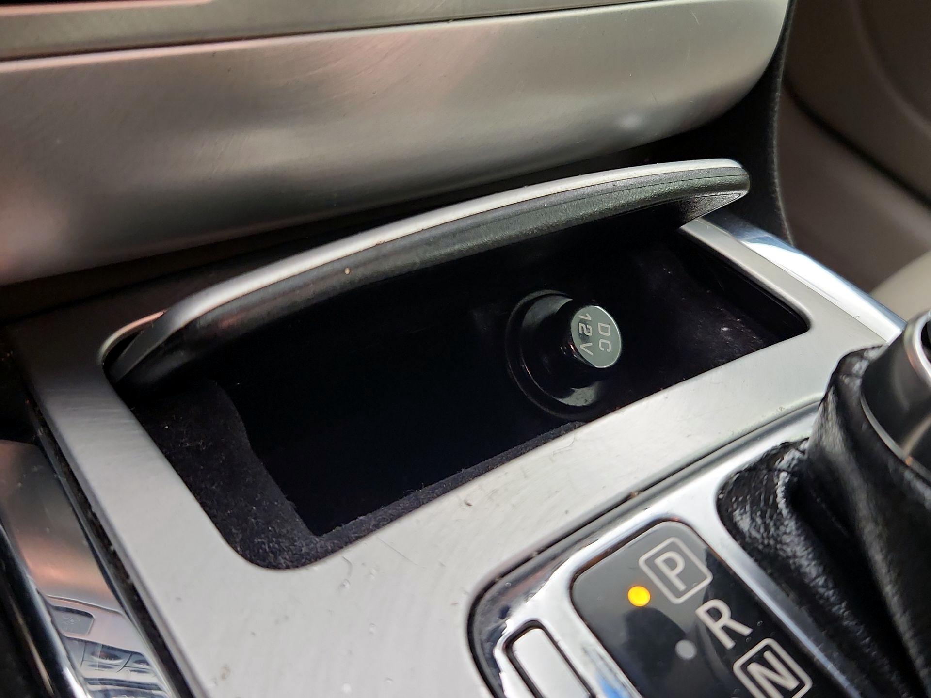 Thumbnail: 2015 INFINITI Q60 - 19