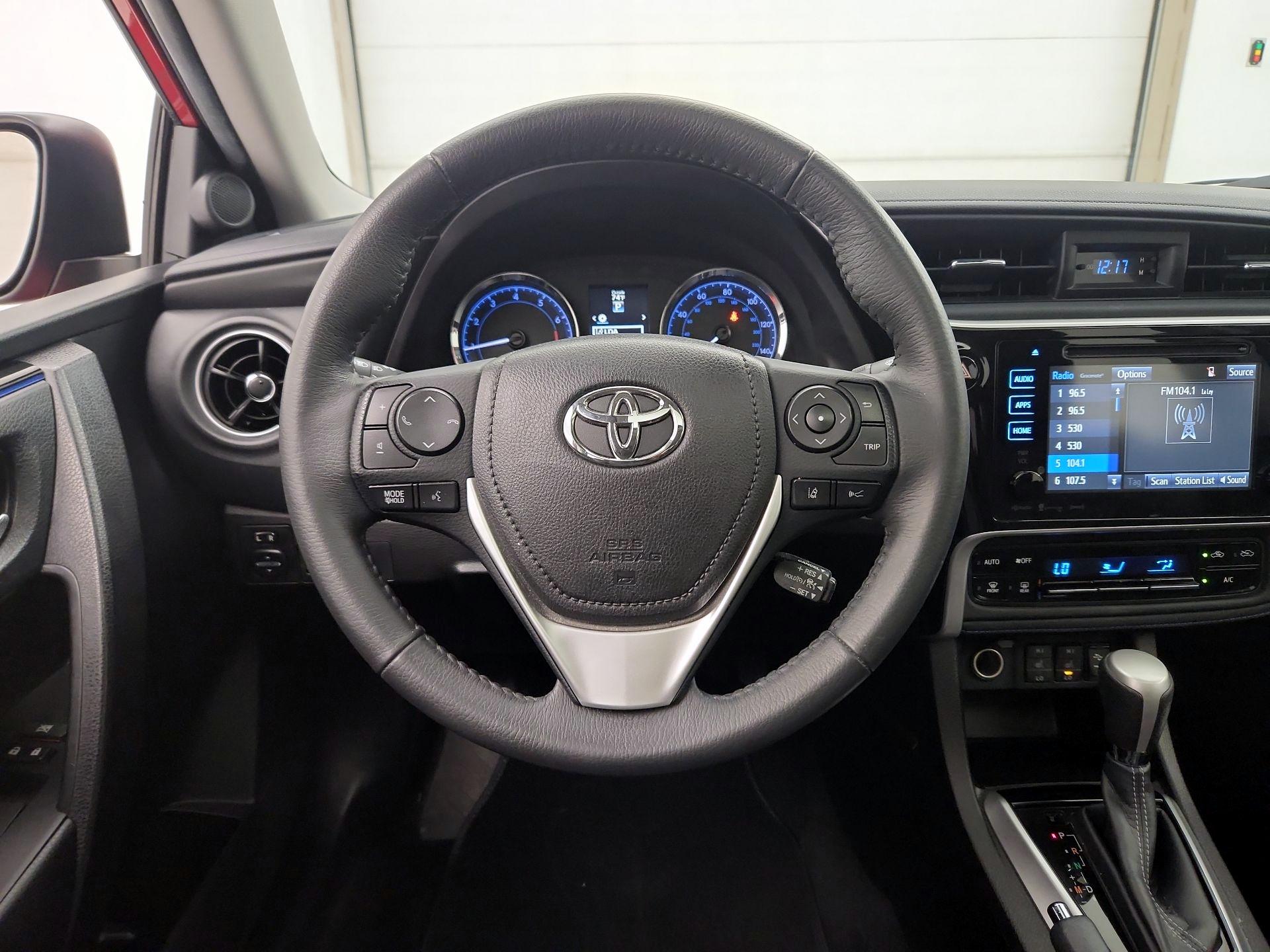 Thumbnail: 2018 Toyota Corolla - 10