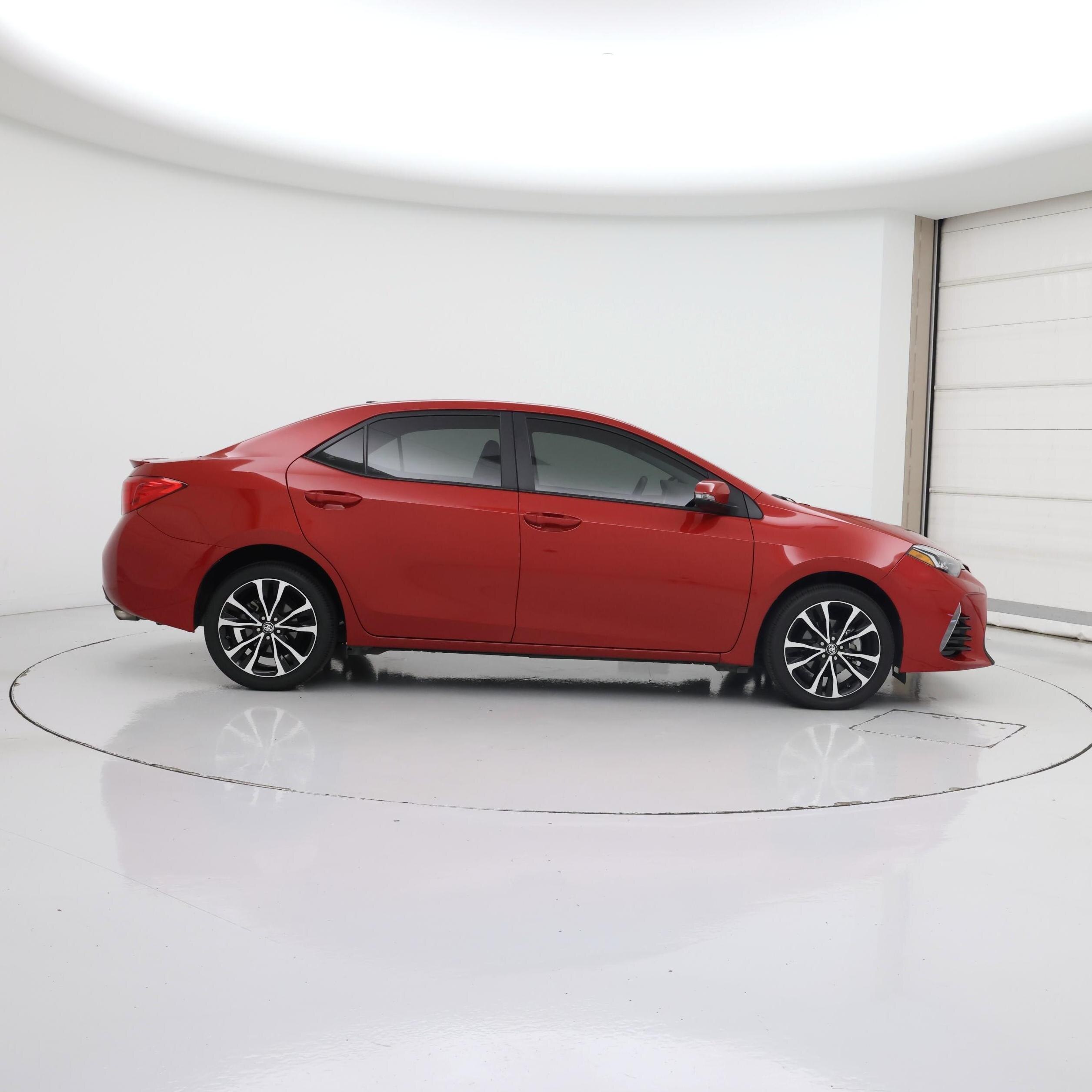 Thumbnail: 2018 Toyota Corolla - 7
