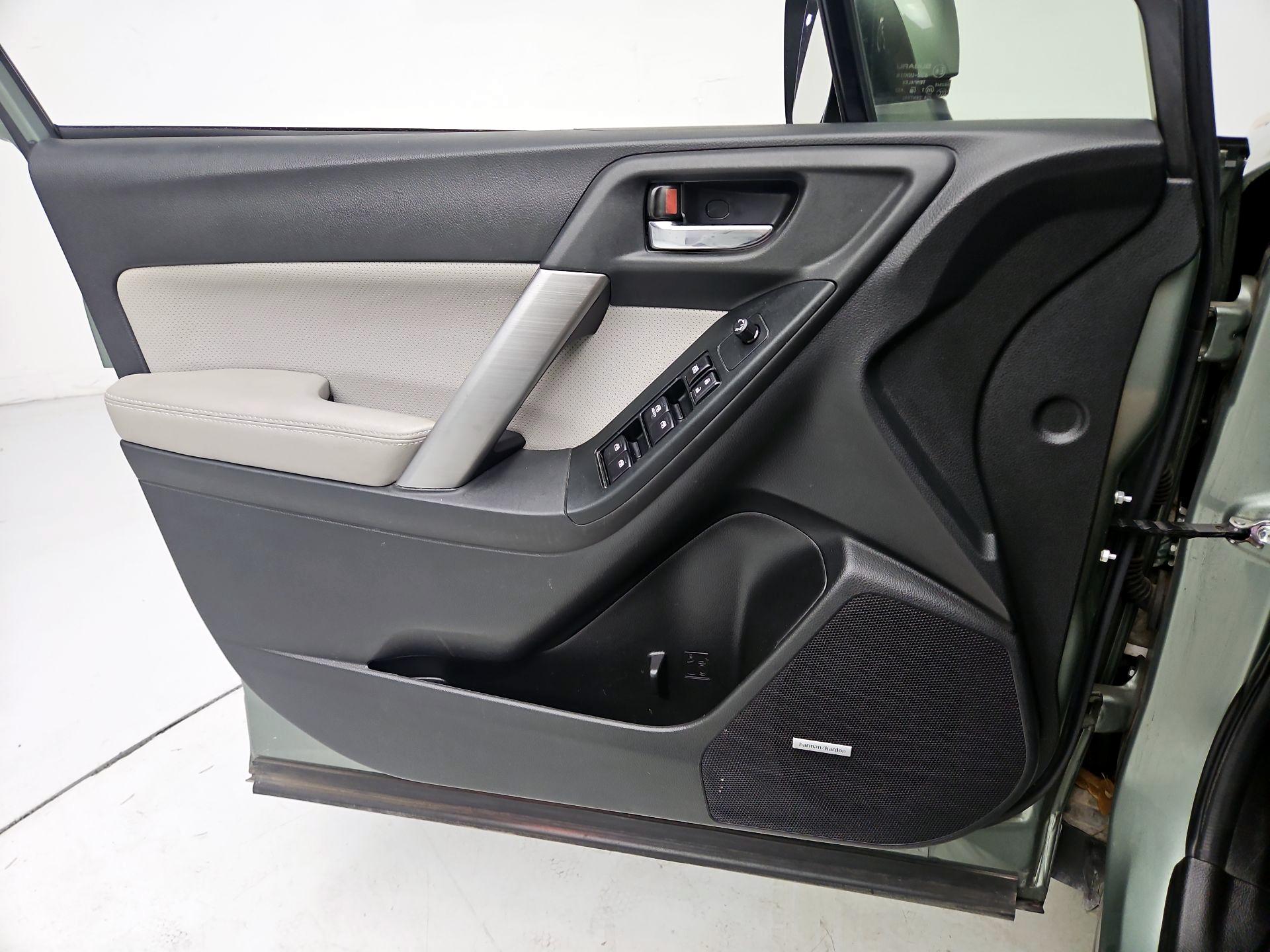Thumbnail: 2015 Subaru Forester - 12