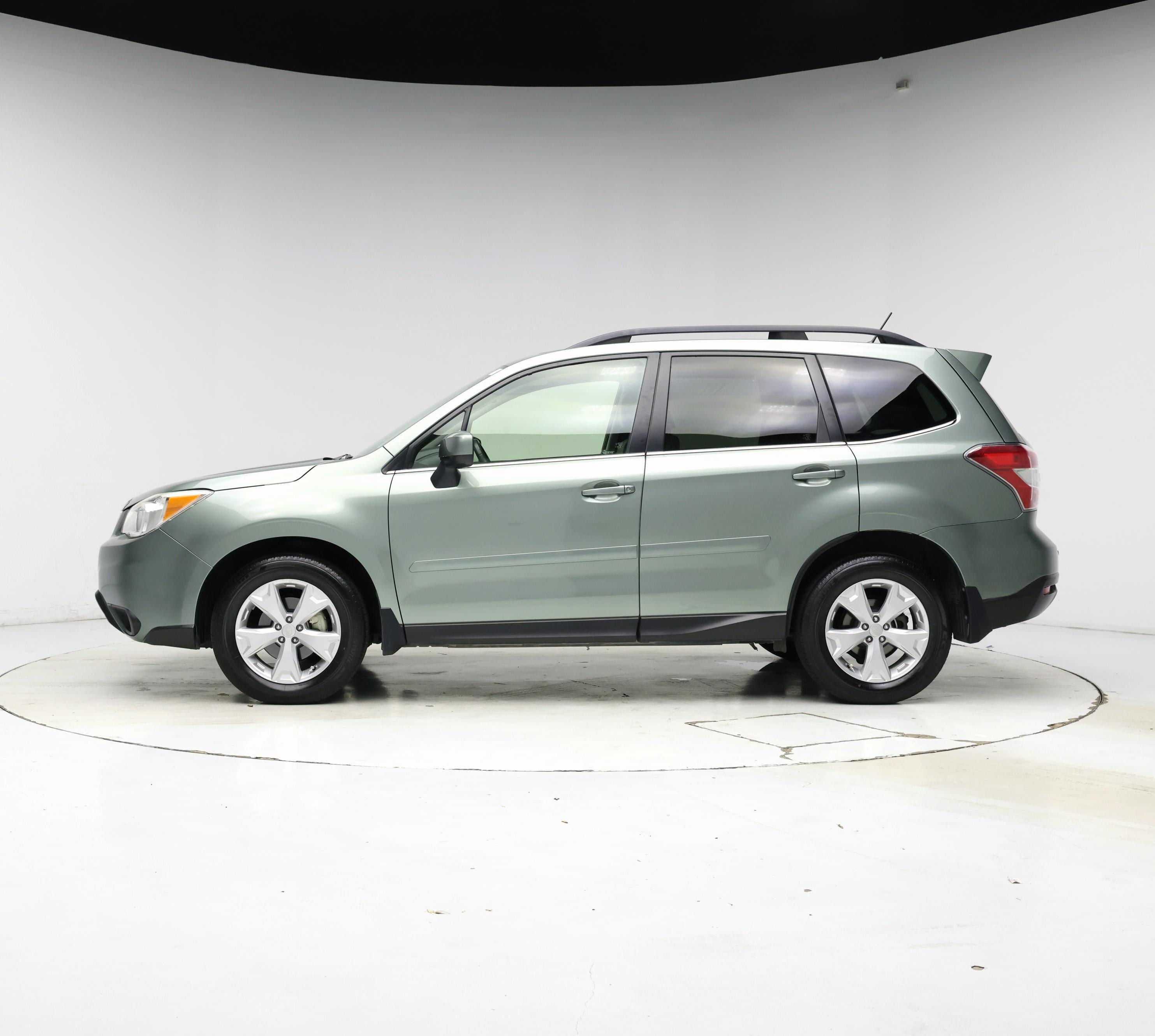 Thumbnail: 2015 Subaru Forester - 3