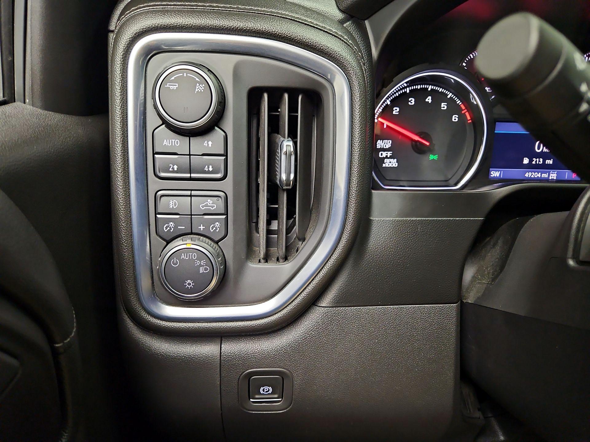 Thumbnail: 2019 Chevrolet Silverado 1500 - 13